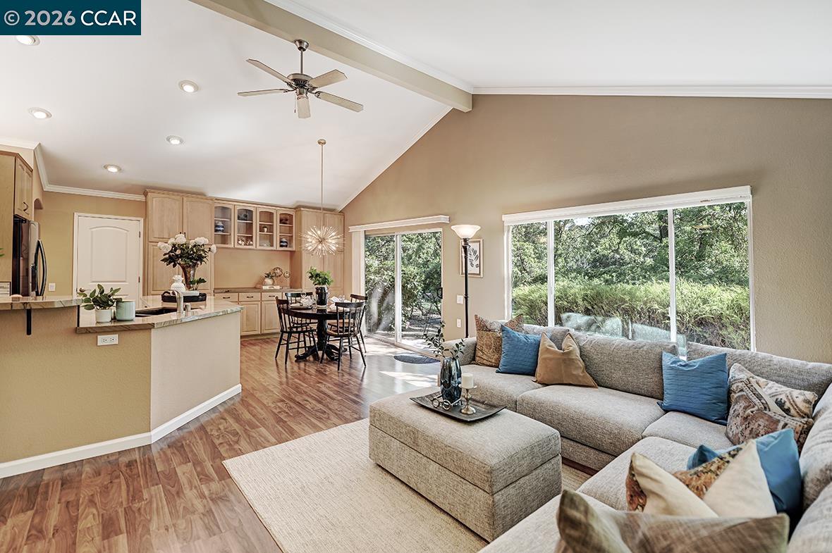 Photo #12: 41132336 Listing: Photo #12