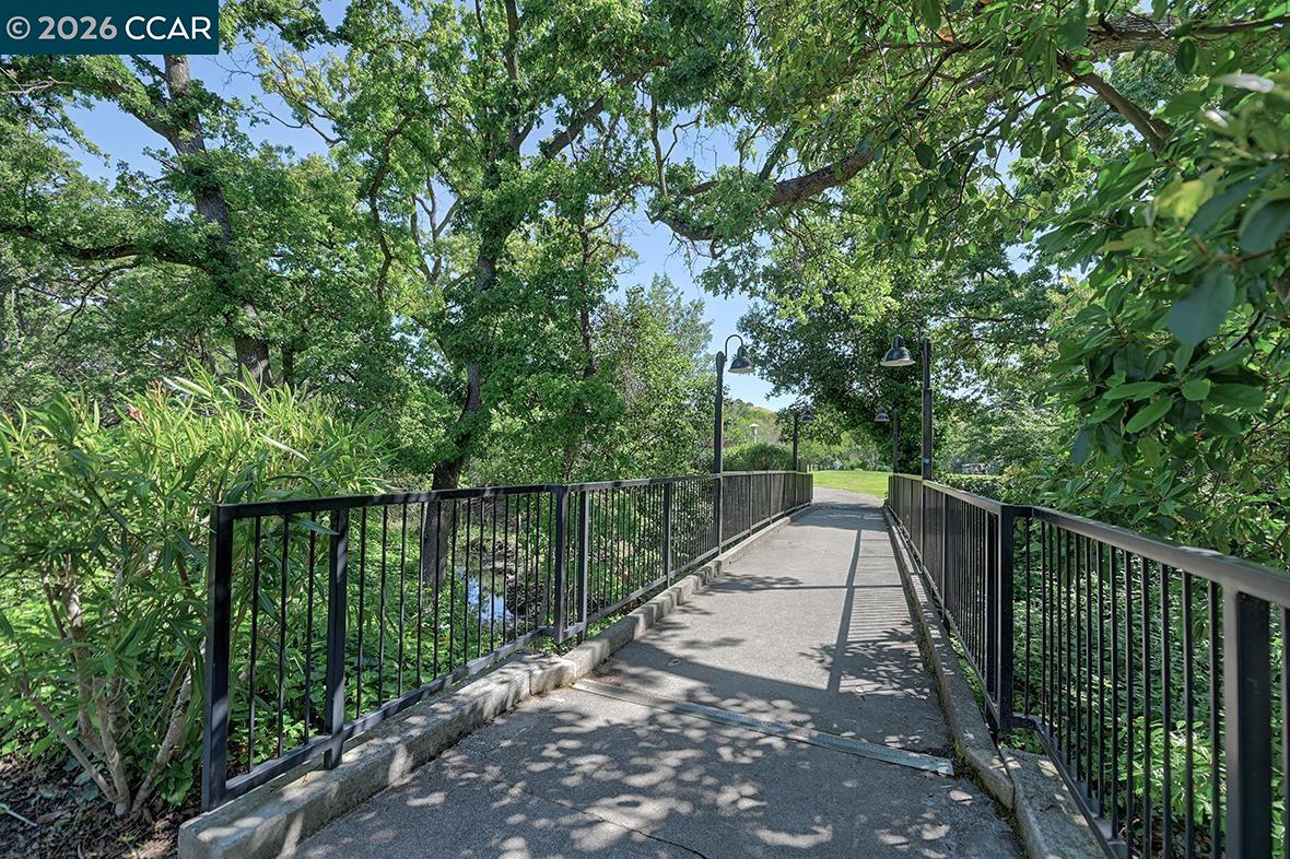 2152 Tice Creek Dr. UNIT 4, Walnut Creek, CA, 94595