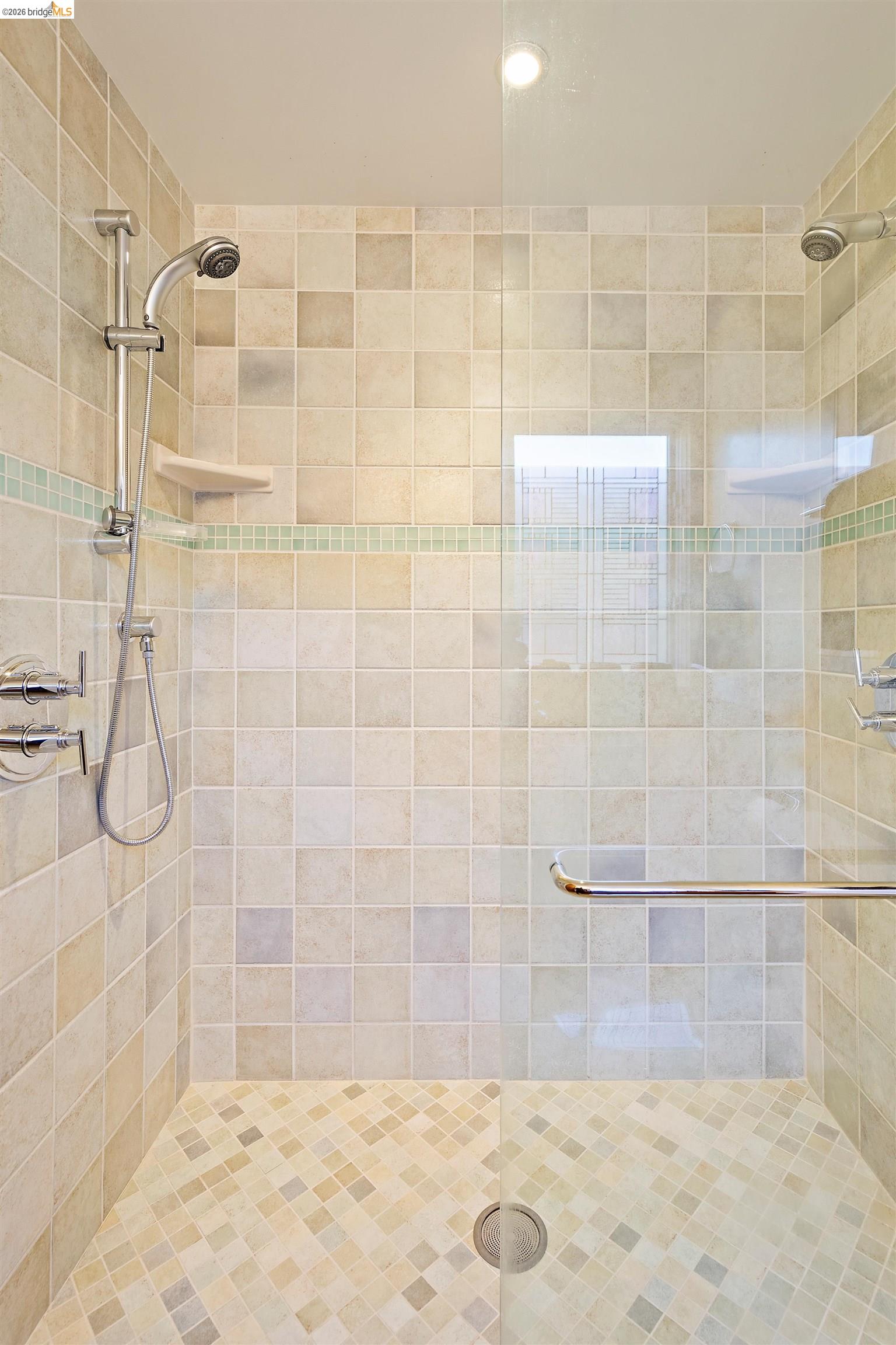 Photo #28: 41132338 Listing: Photo #28