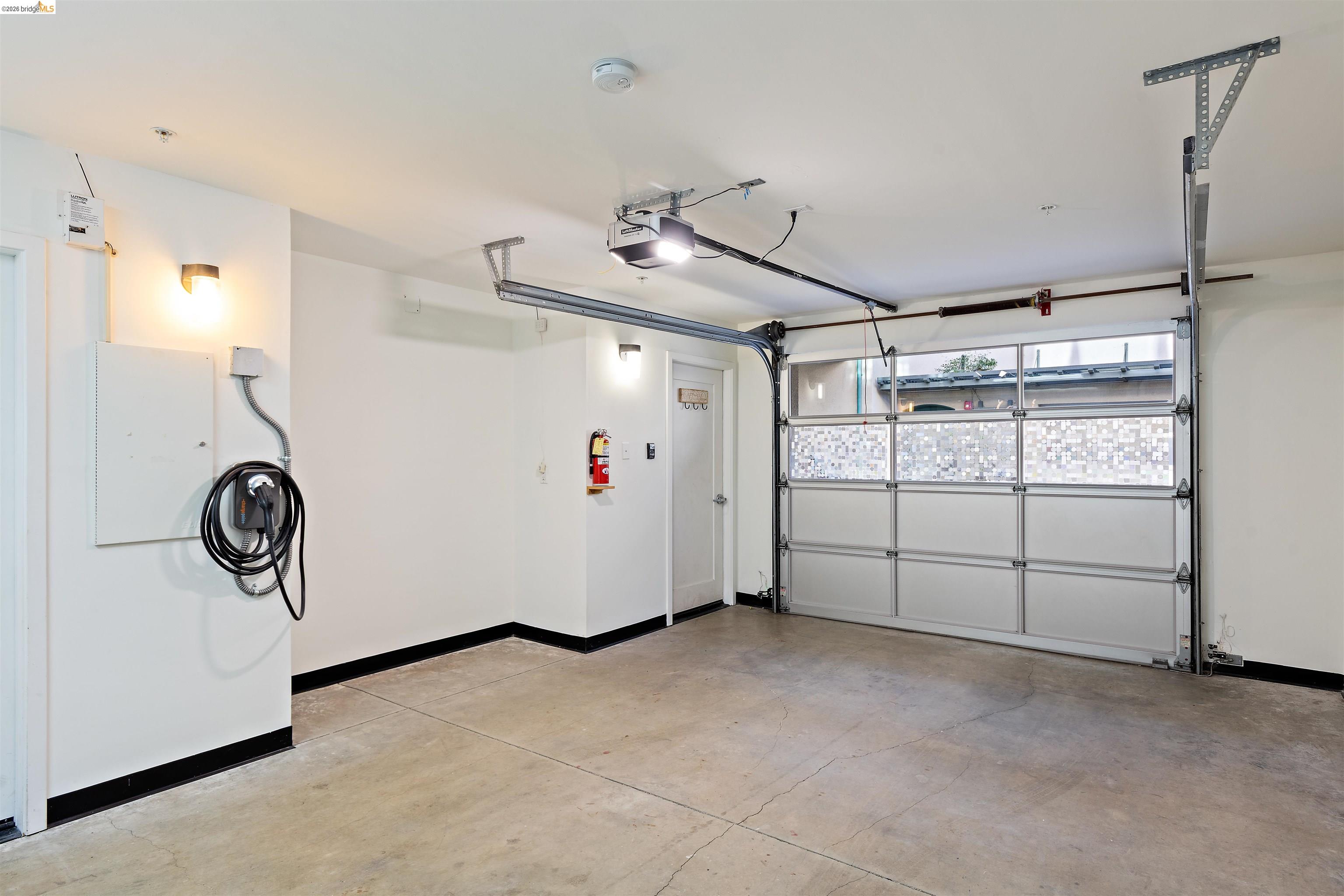 Photo #33: 41132338 Listing: Photo #33