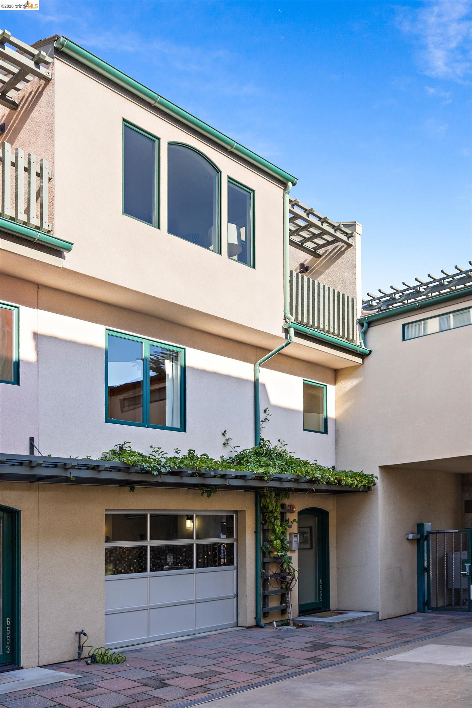 Photo #5: 41132338 Listing: Photo #5