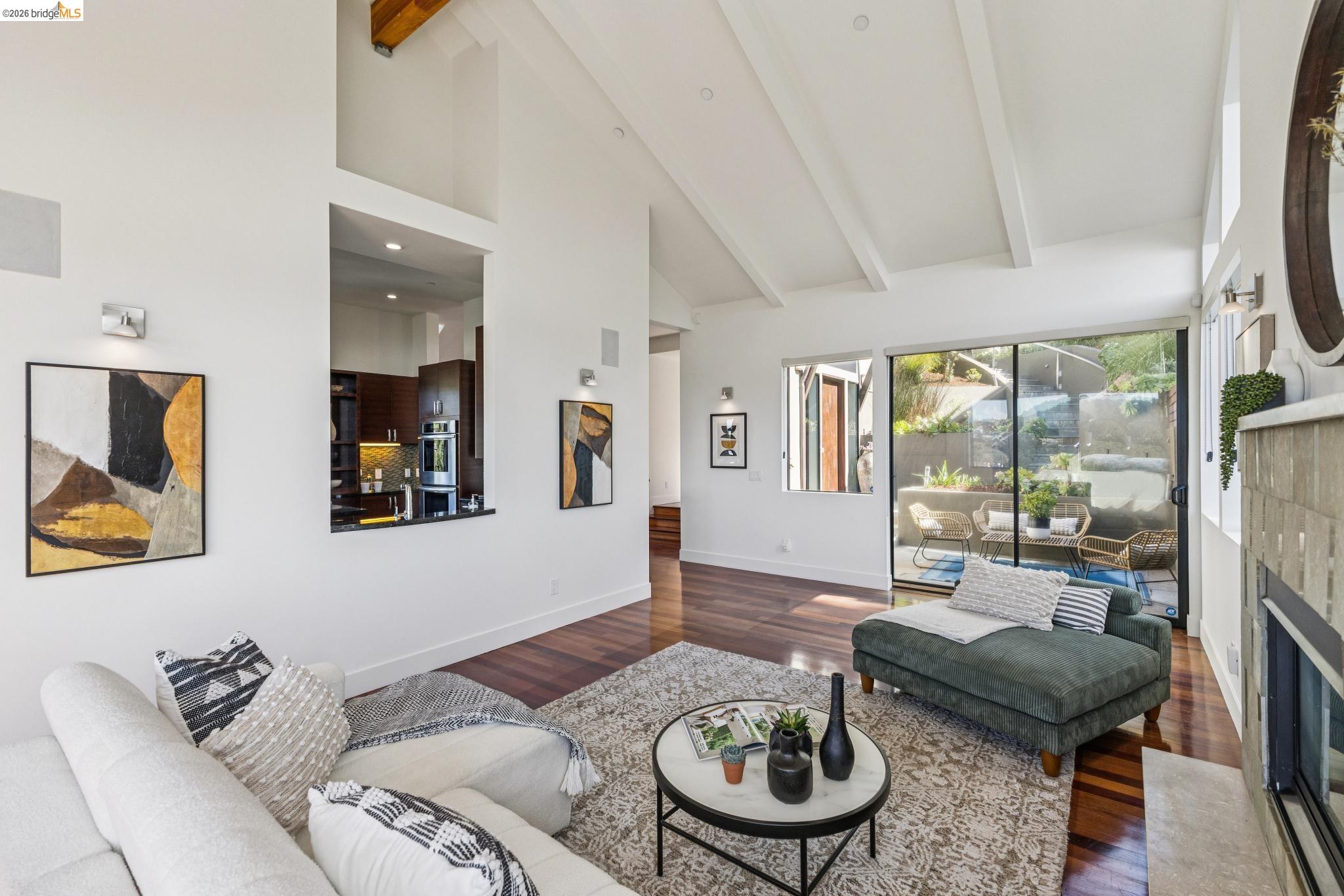 46 Carisbrook Ln, Oakland CA 94611 — photo 8