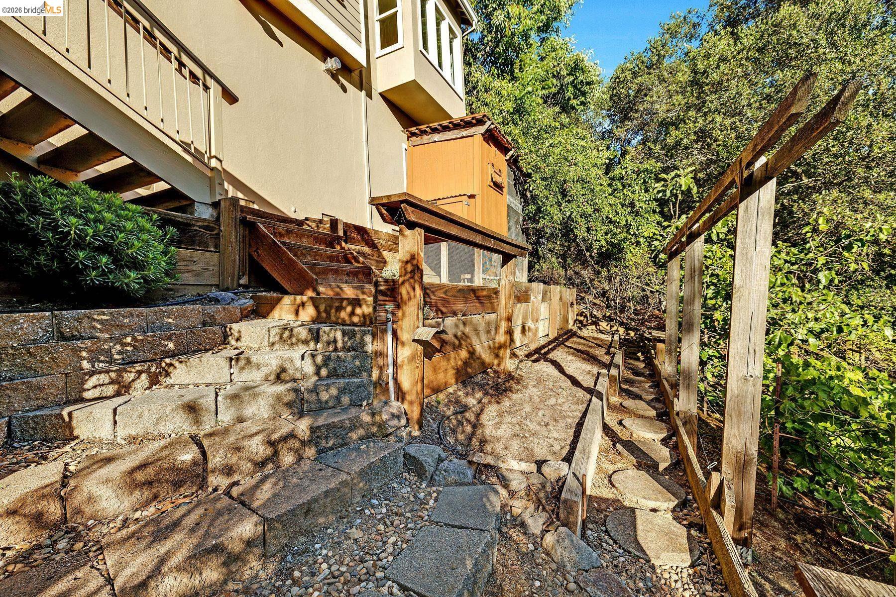 6203 Westwood Way, Oakland CA 94611 — photo 41