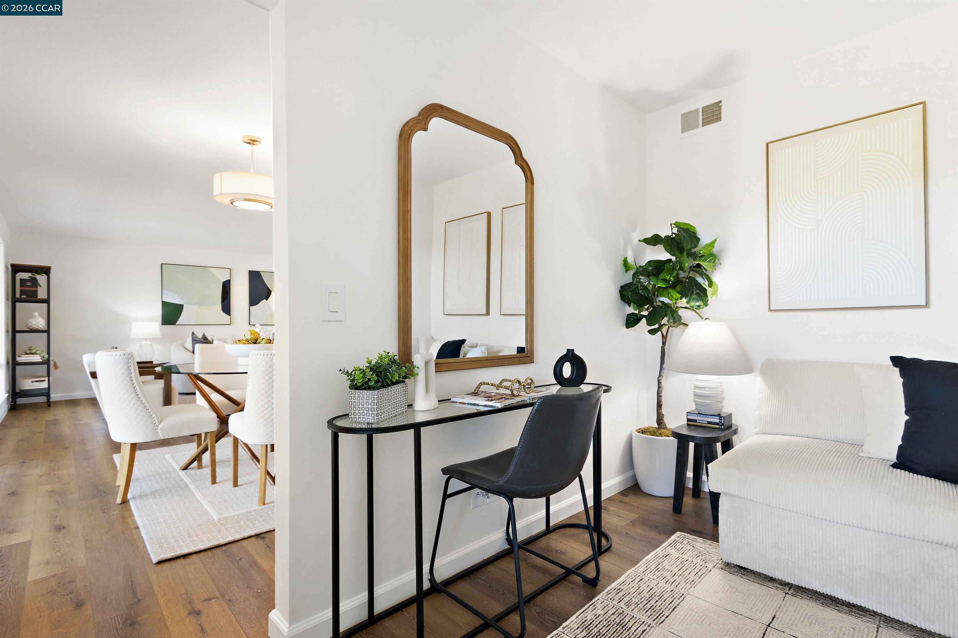 Photo #12: 41132366 Listing: Photo #12