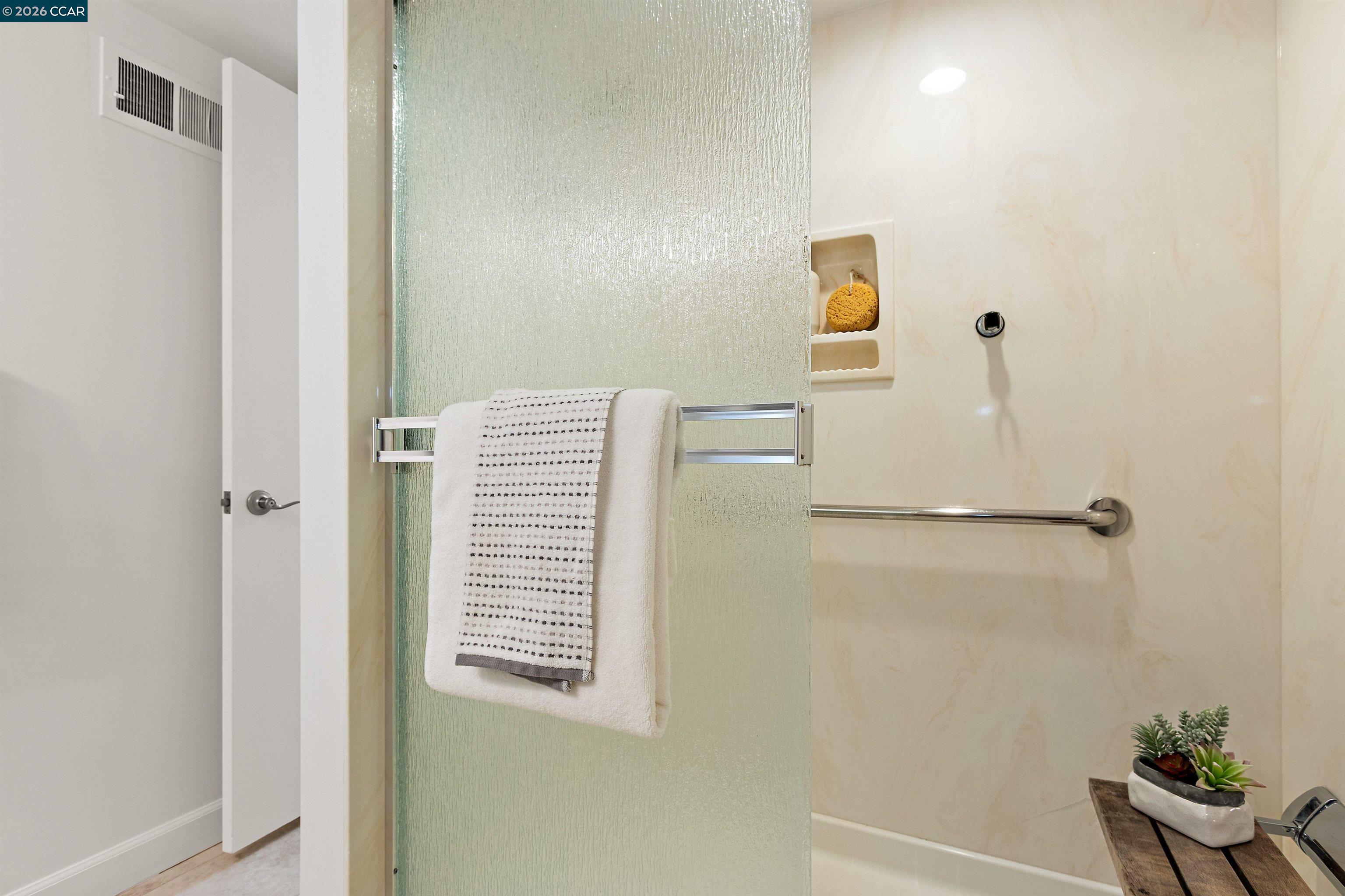 Photo #20: 41132366 Listing: Photo #20