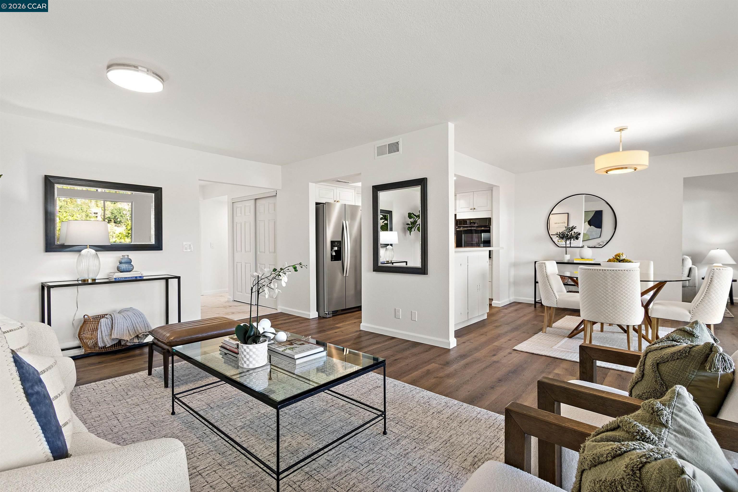 Photo #4: 41132366 Listing: Photo #4