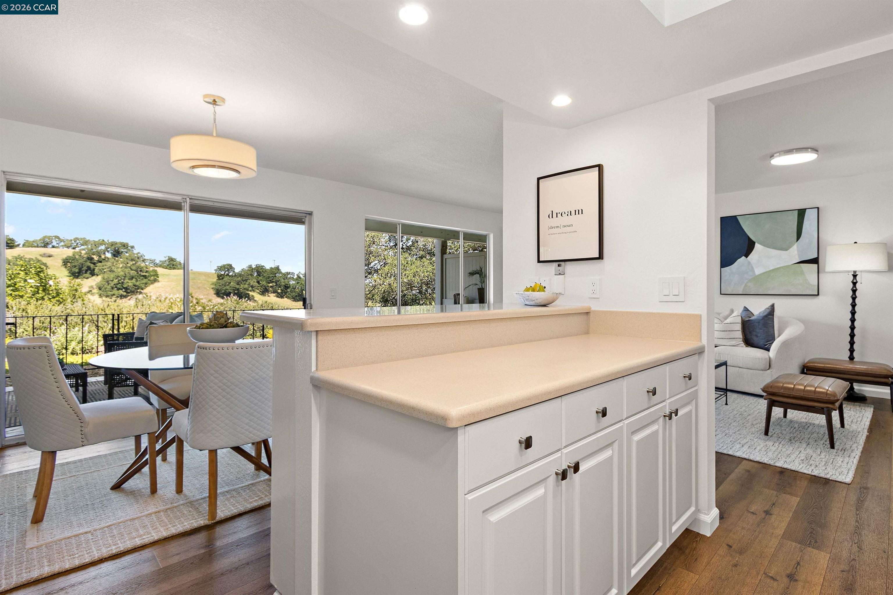 Photo #9: 41132366 Listing: Photo #9