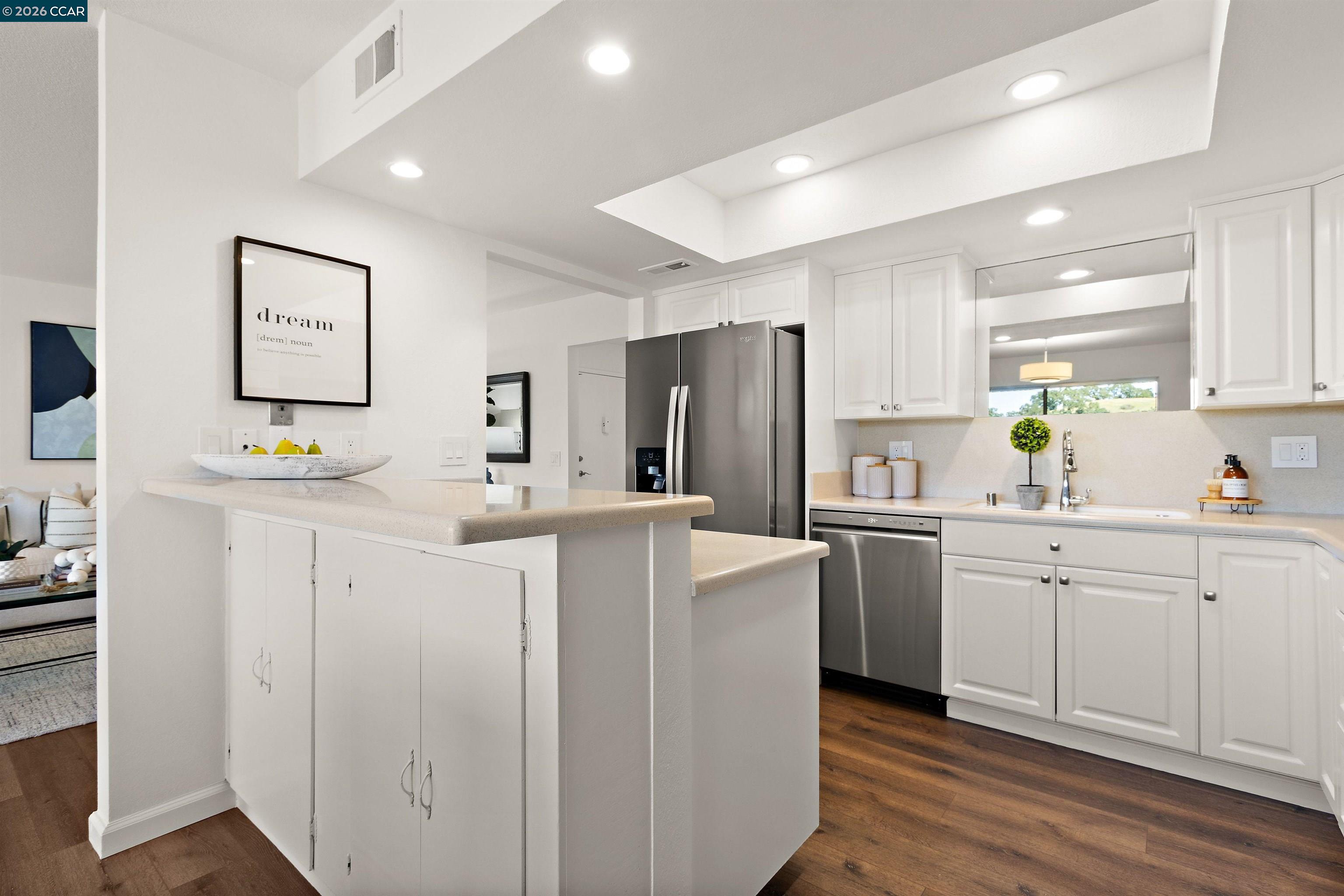 Photo #10: 41132366 Listing: Photo #10