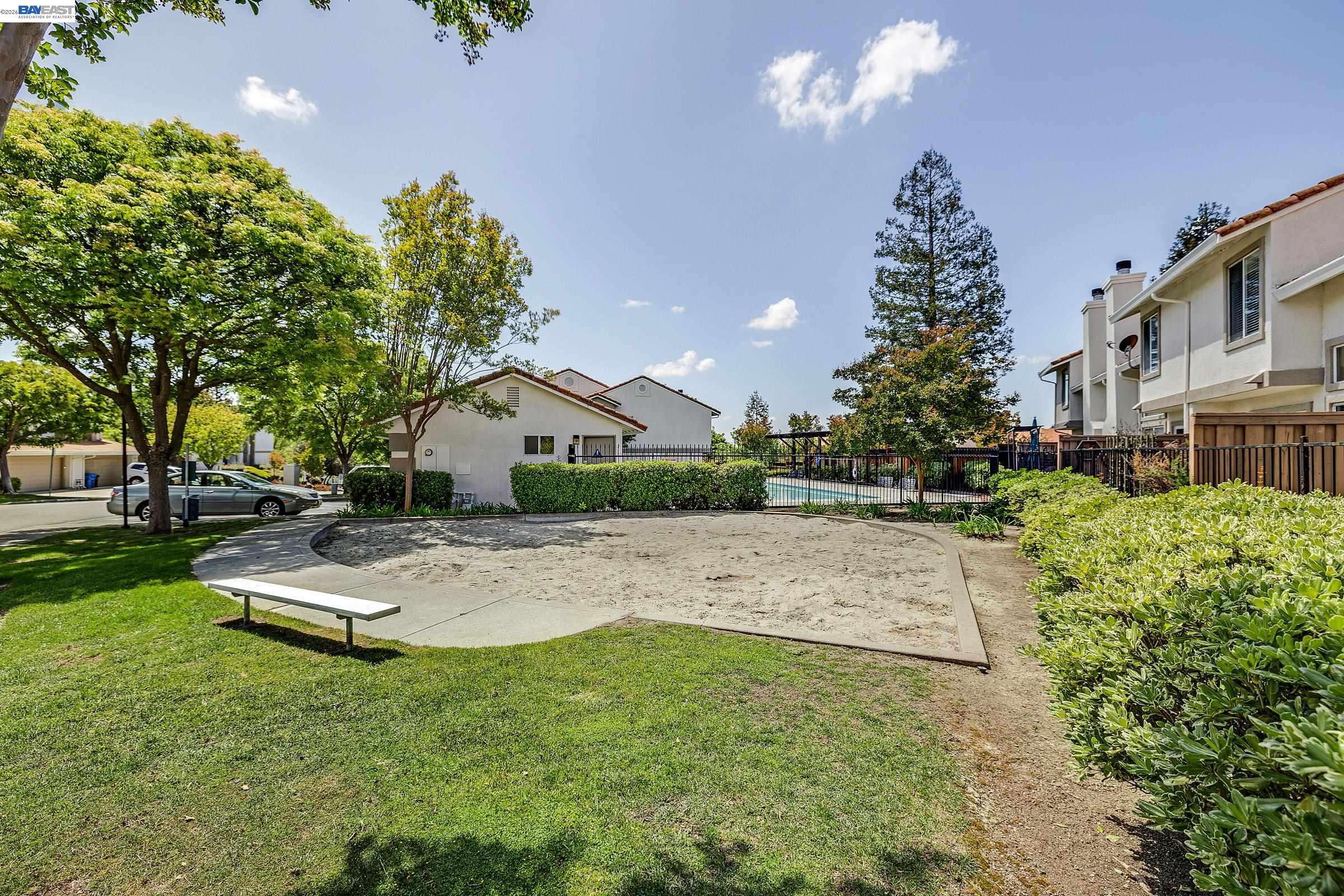 Photo #33: 41132379 Listing: Photo #33