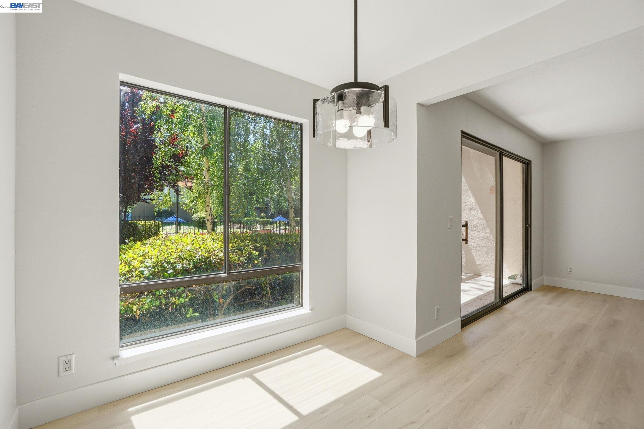 460 N Civic Dr # 106, Walnut Creek CA 94596