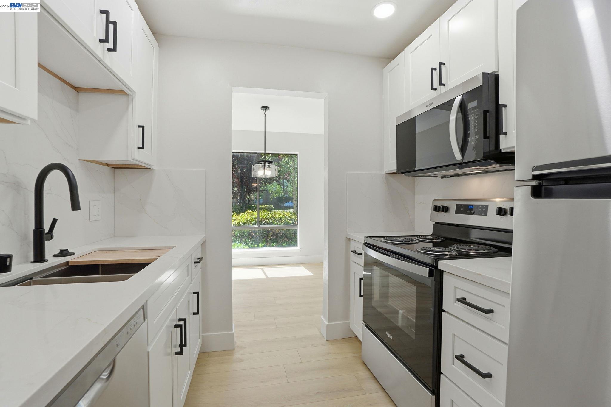 Photo #14: 41132389 Listing: Photo #14