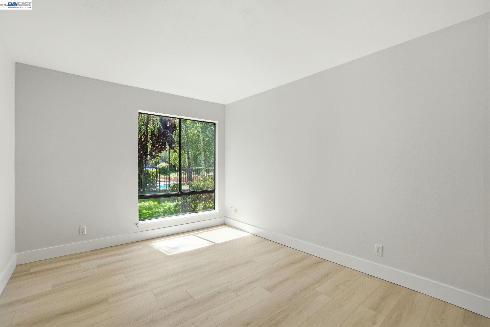 Photo #21: 41132389 Listing: Photo #21