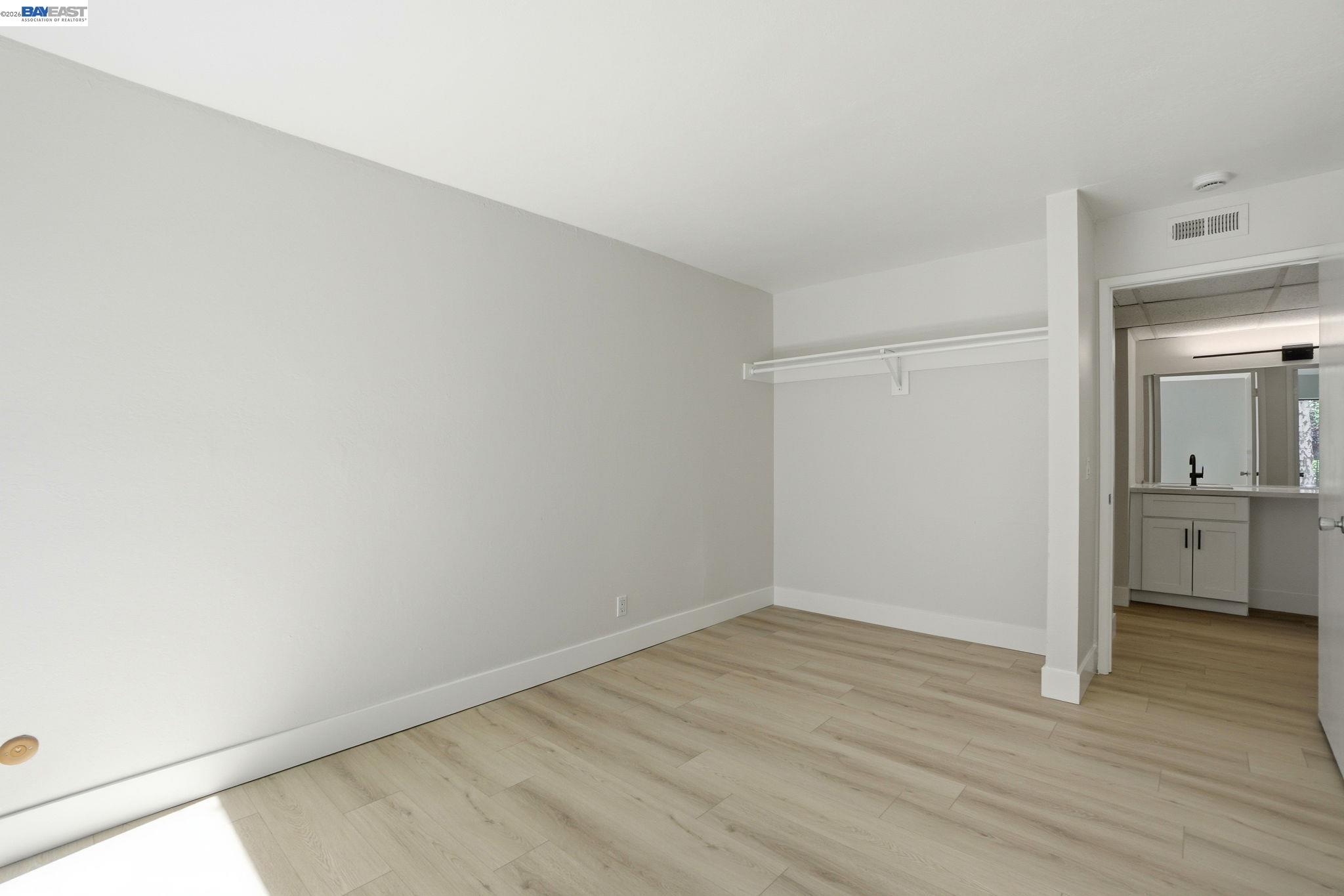 Photo #22: 41132389 Listing: Photo #22