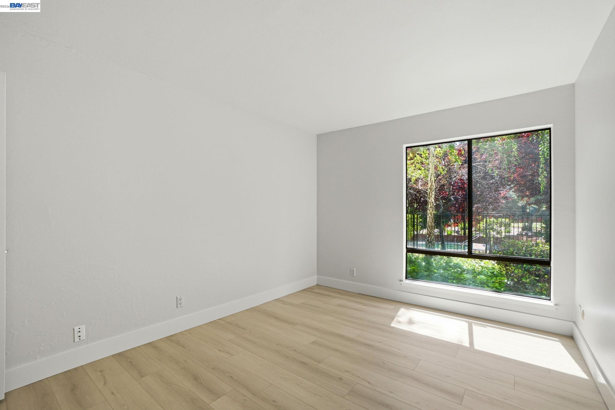 Photo #24: 41132389 Listing: Photo #24