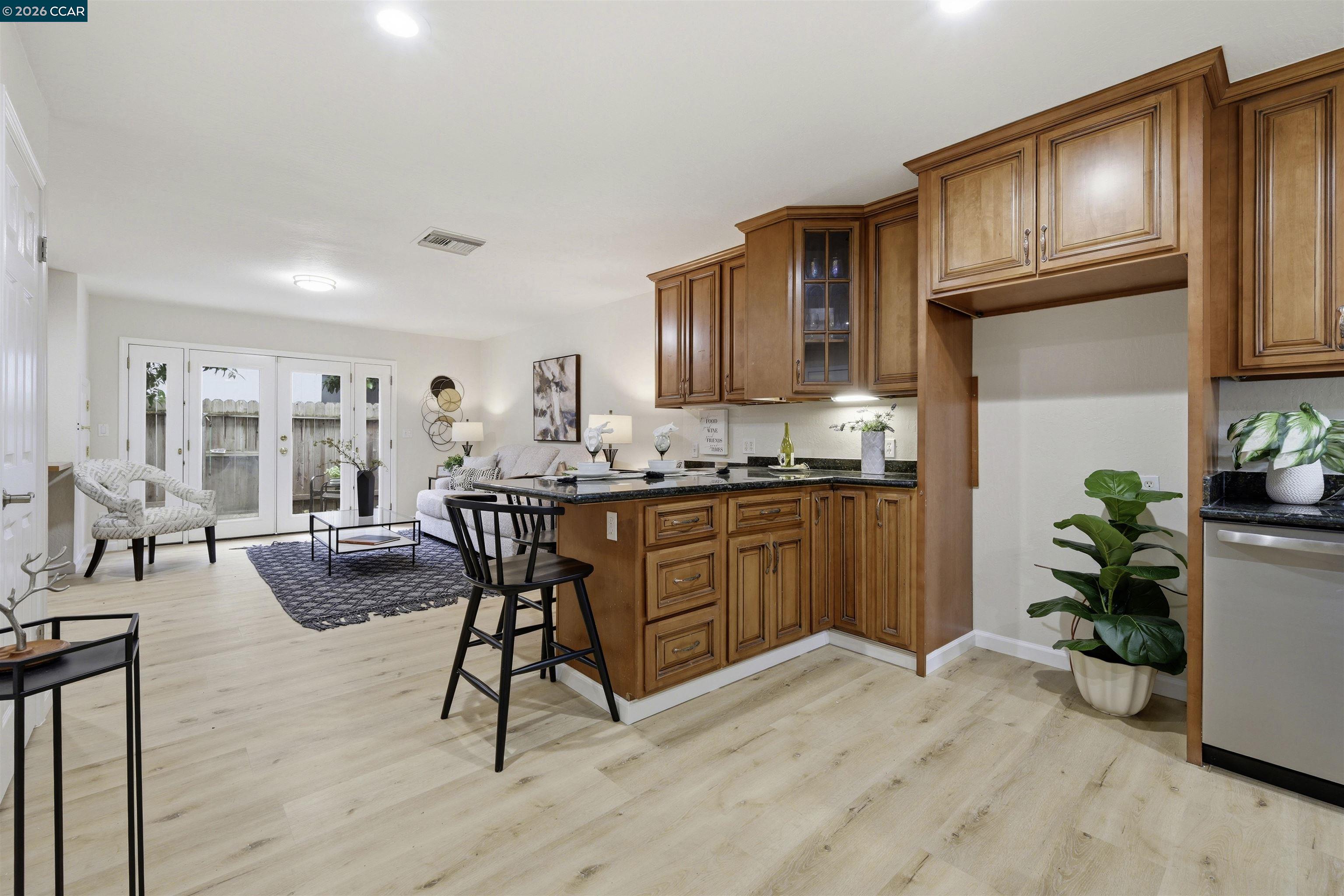 Photo #13: 41132405 Listing: Photo #13