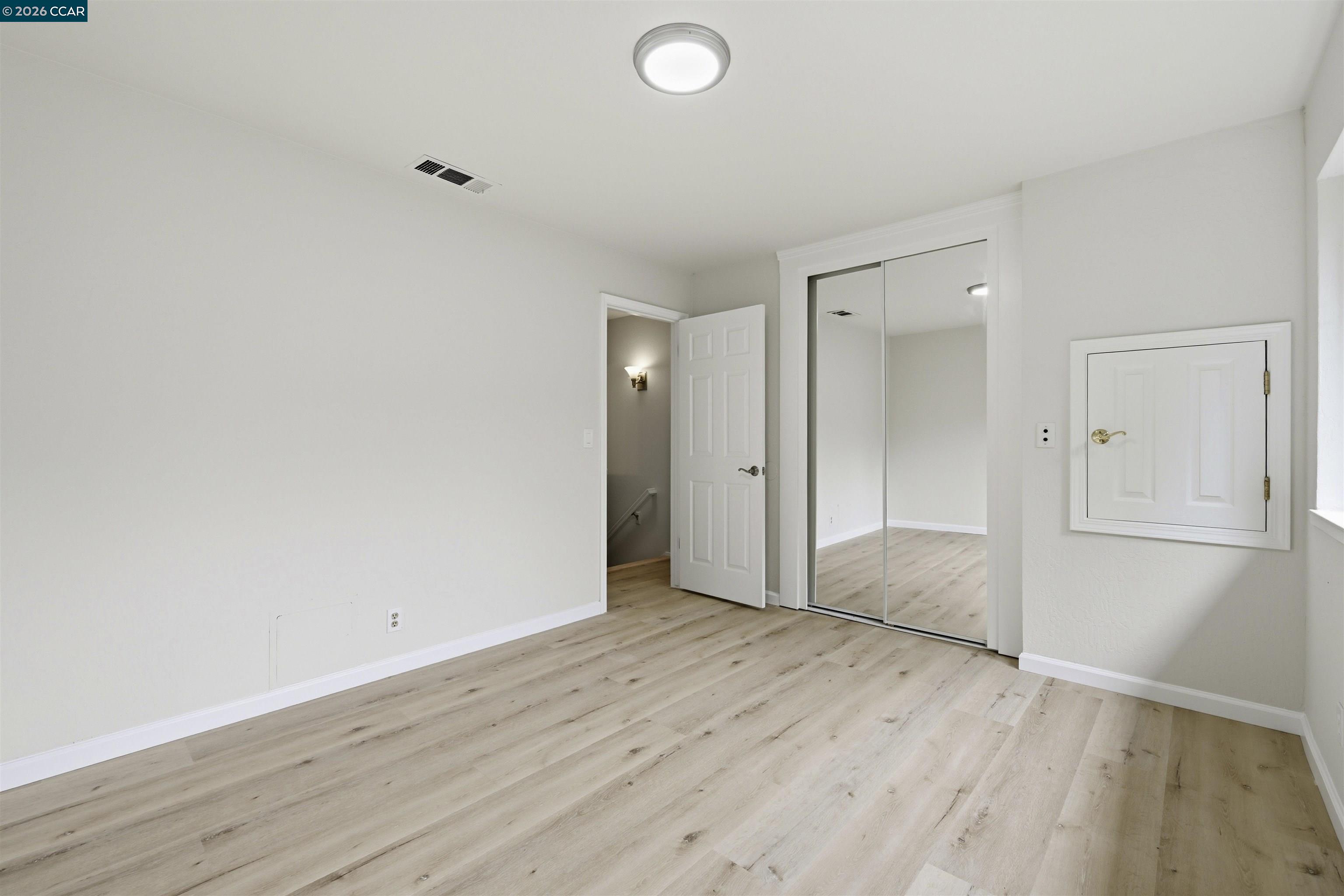 Photo #16: 41132405 Listing: Photo #16