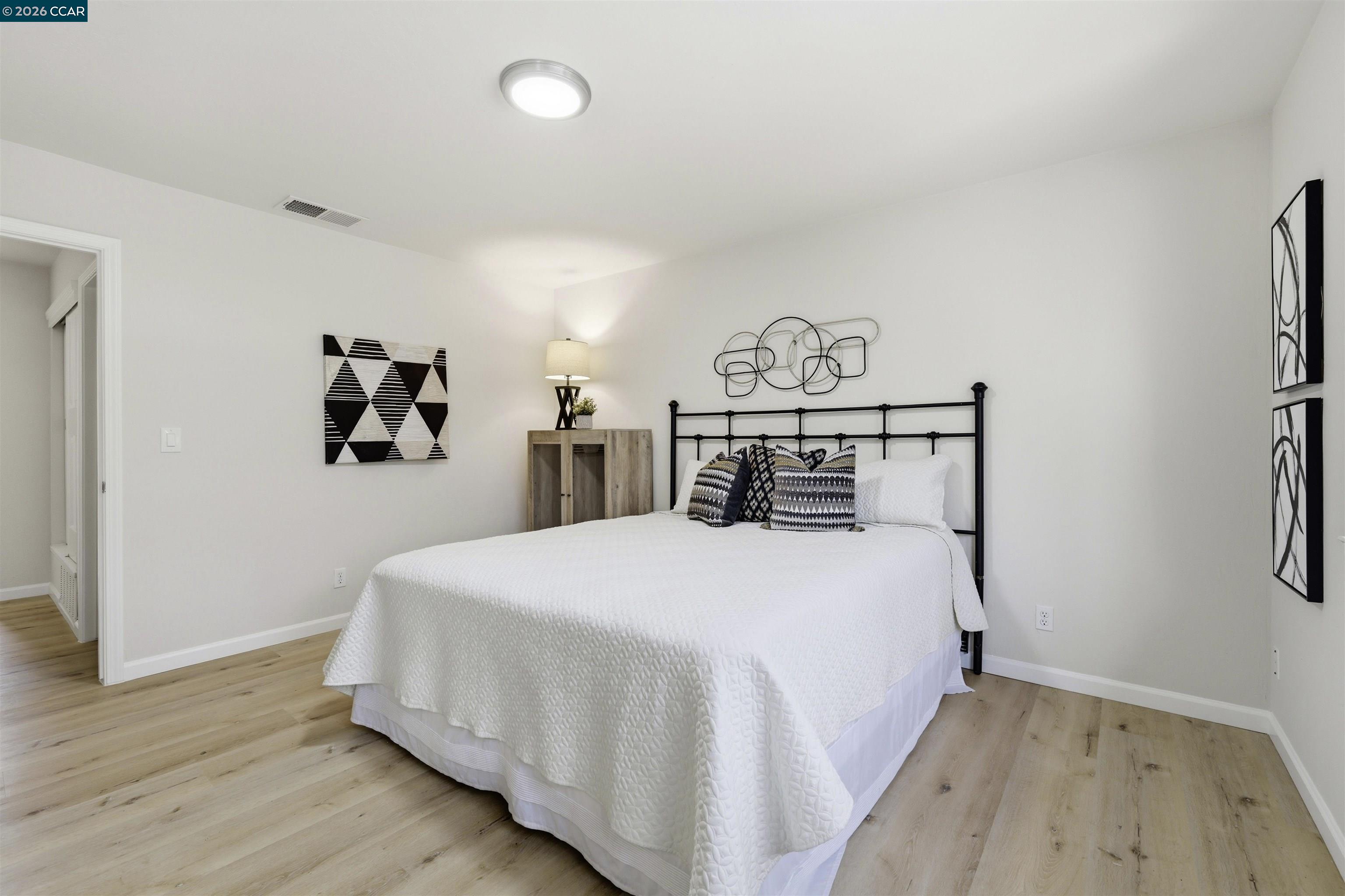 Photo #20: 41132405 Listing: Photo #20