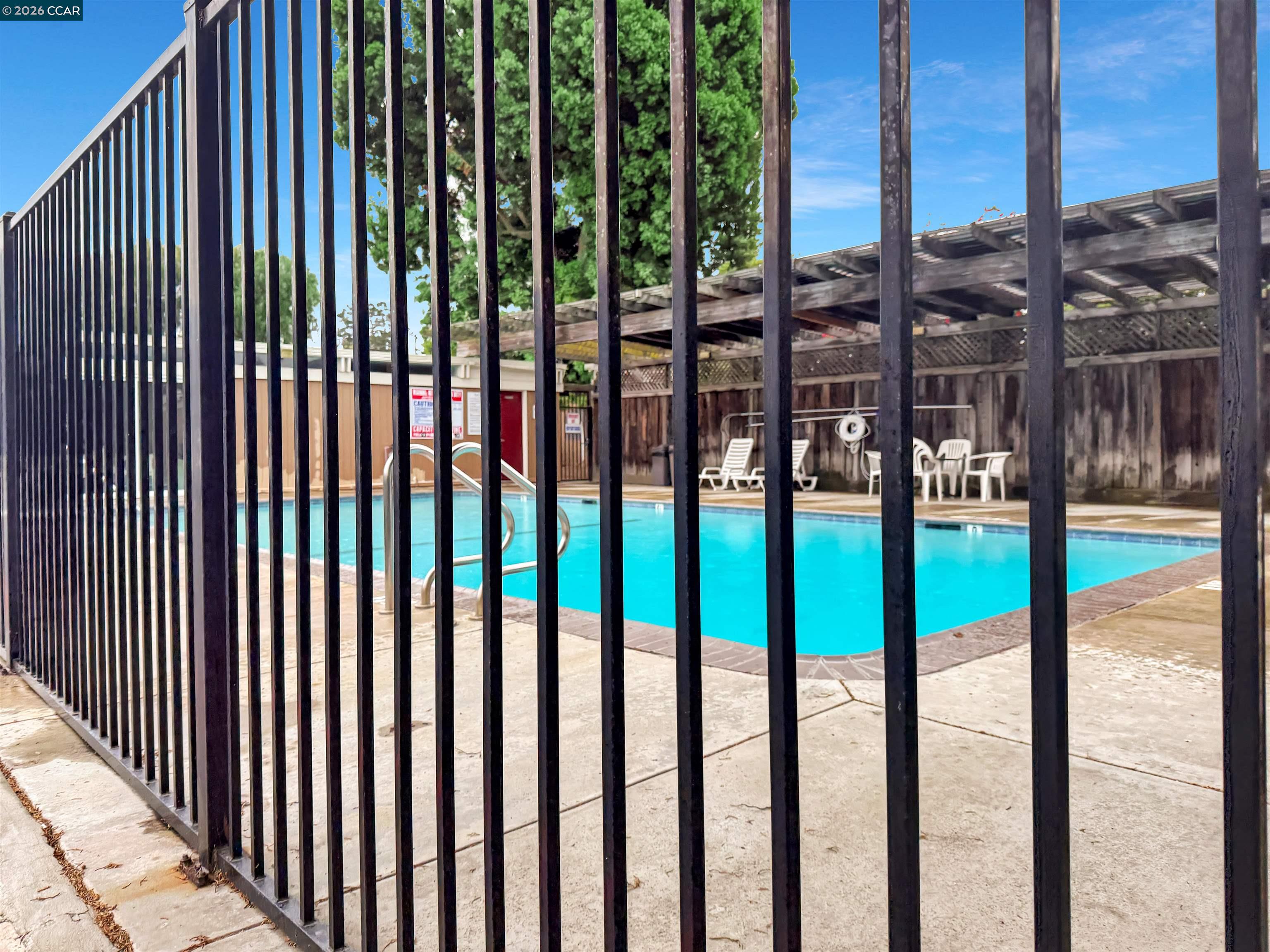 Photo #33: 41132409 Listing: Photo #33