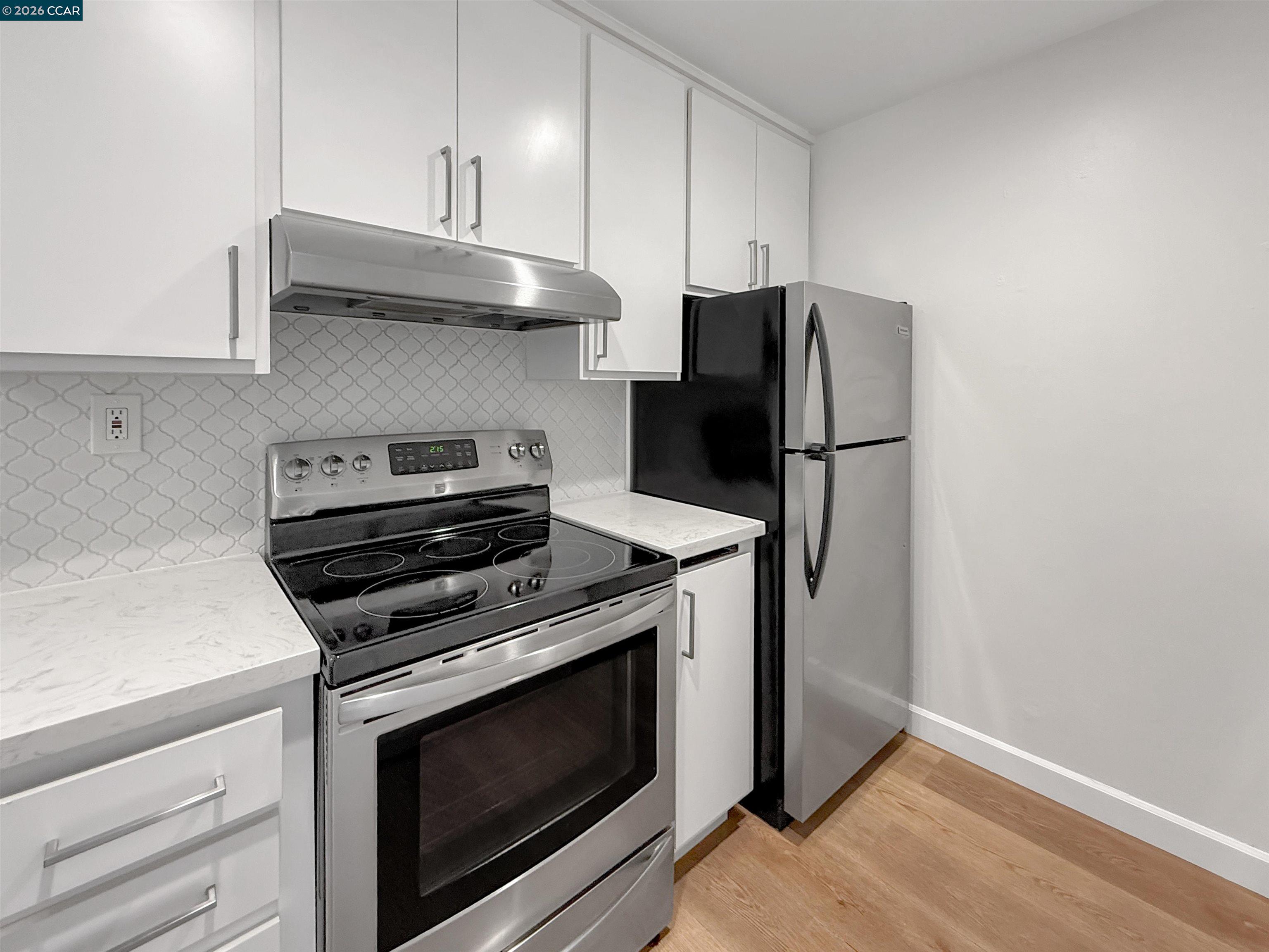 Photo #10: 41132409 Listing: Photo #10