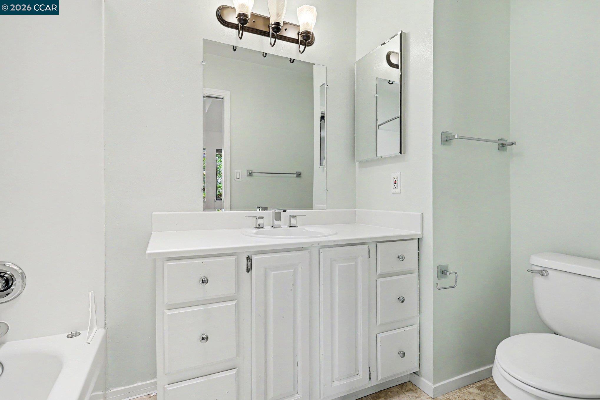 Photo #14: 41132416 Listing: Photo #14
