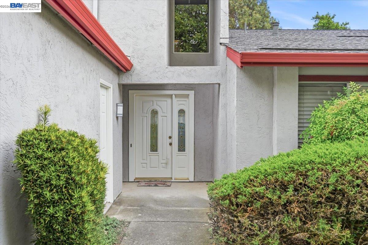 Photo #2: 41132473 Listing: Photo #2