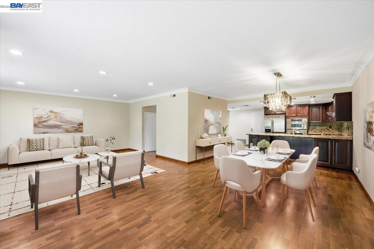 Photo #3: 41132473 Listing: Photo #3