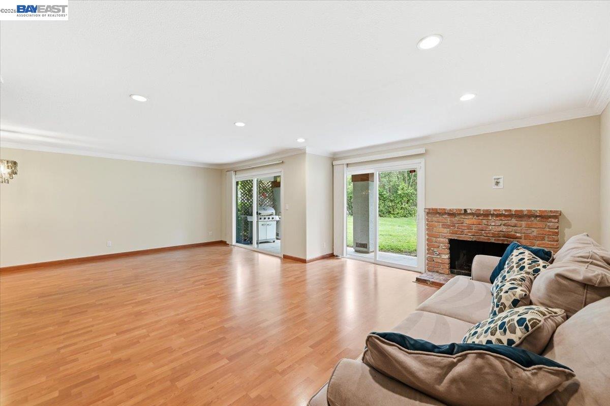 Photo #6: 41132473 Listing: Photo #6