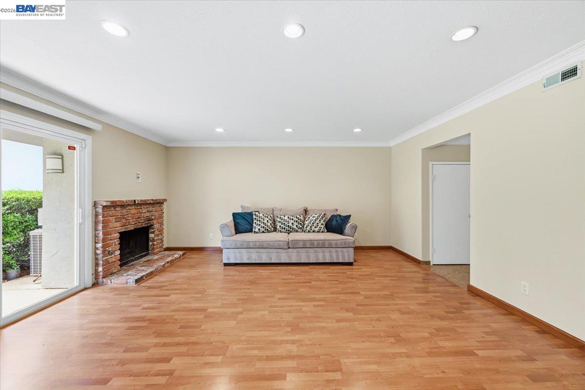 Photo #7: 41132473 Listing: Photo #7