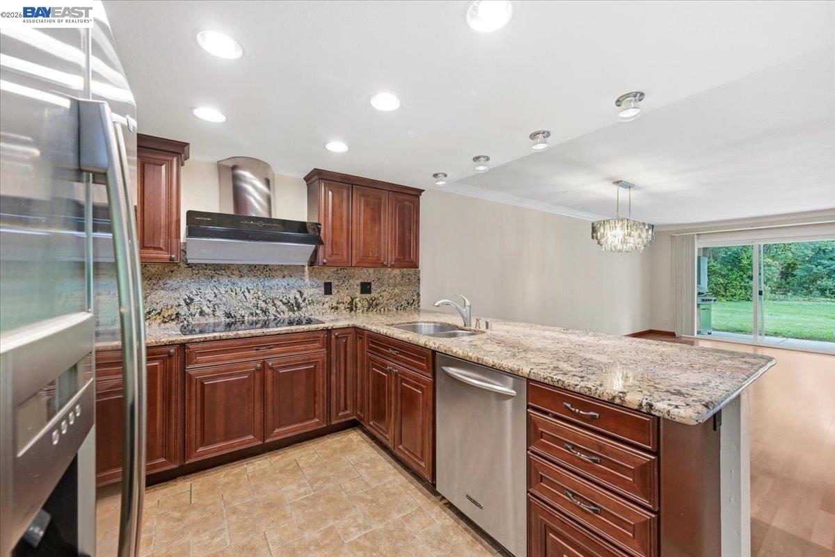 Photo #9: 41132473 Listing: Photo #9