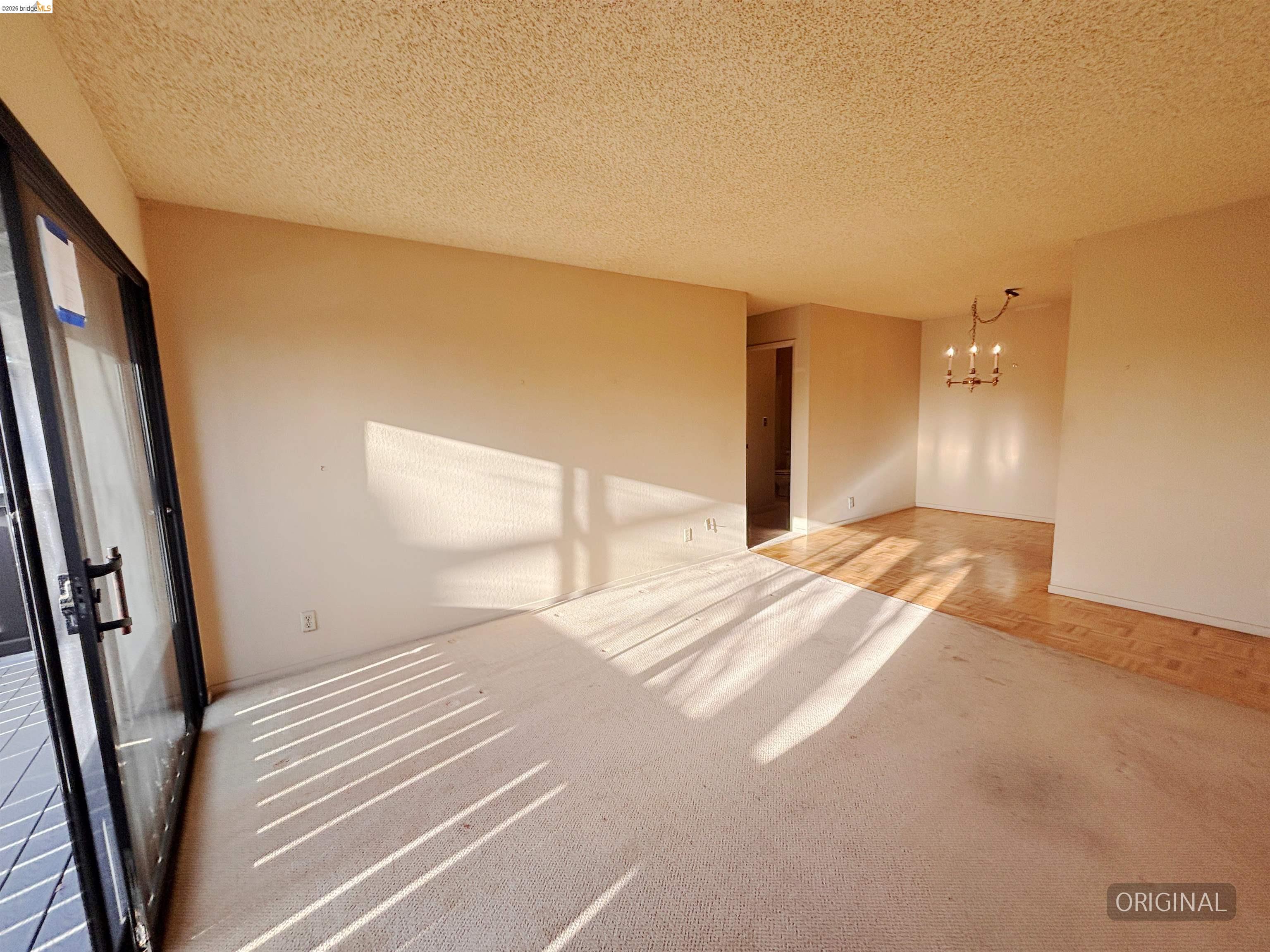 Photo #7: 41132492 Listing: Photo #7