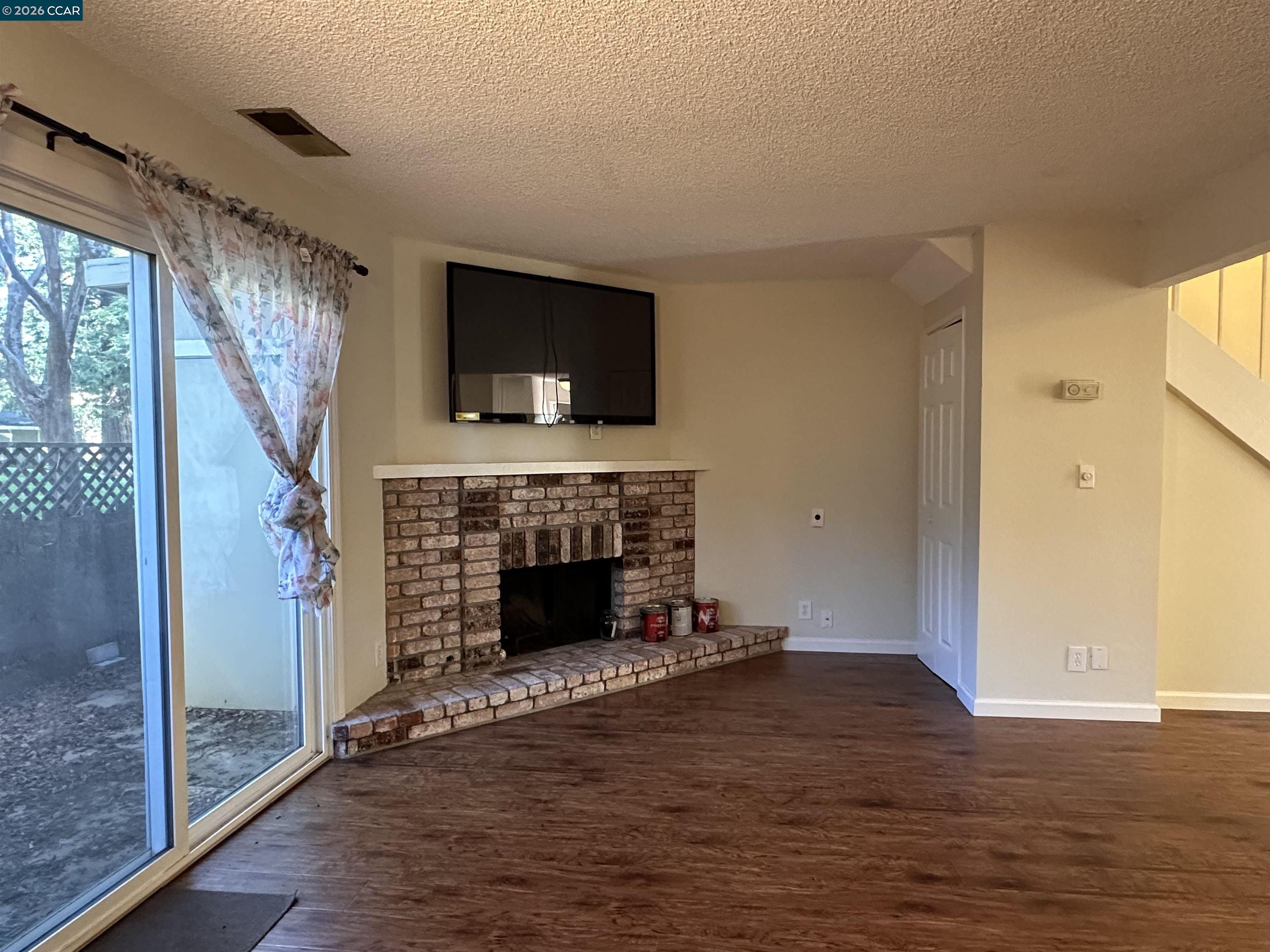 Photo #11: 41132494 Listing: Photo #11