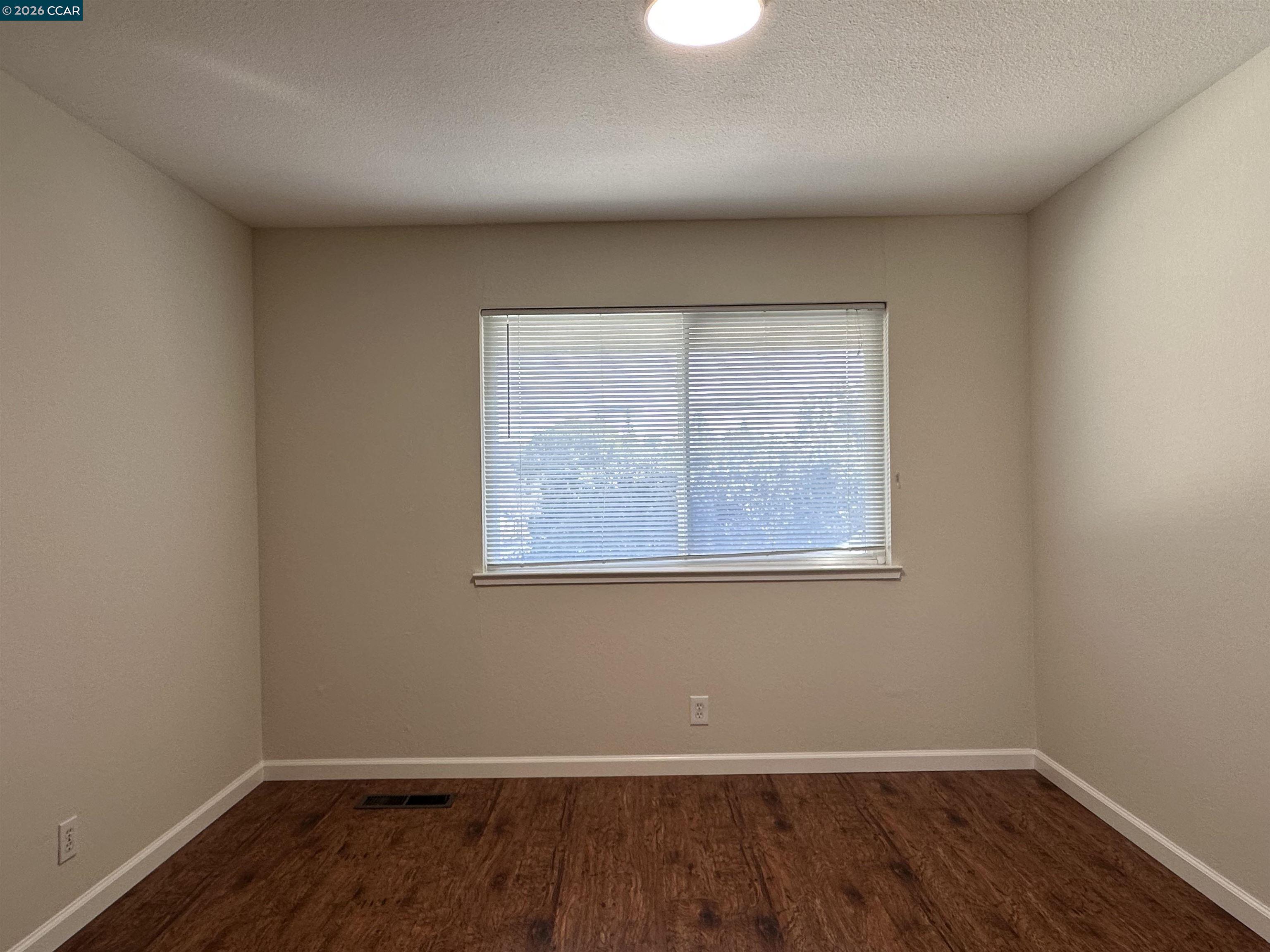 Photo #7: 41132494 Listing: Photo #7