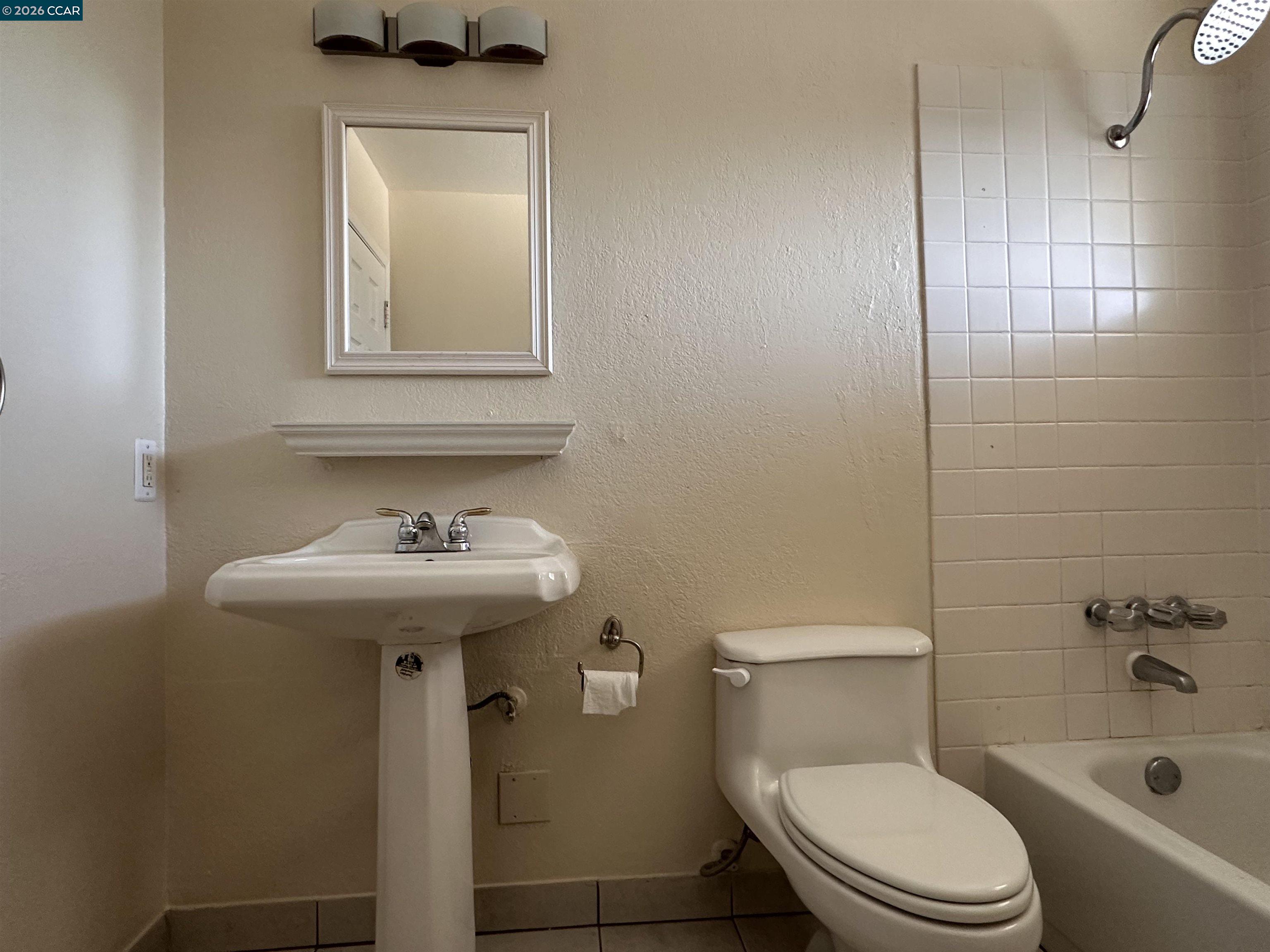 Photo #9: 41132494 Listing: Photo #9