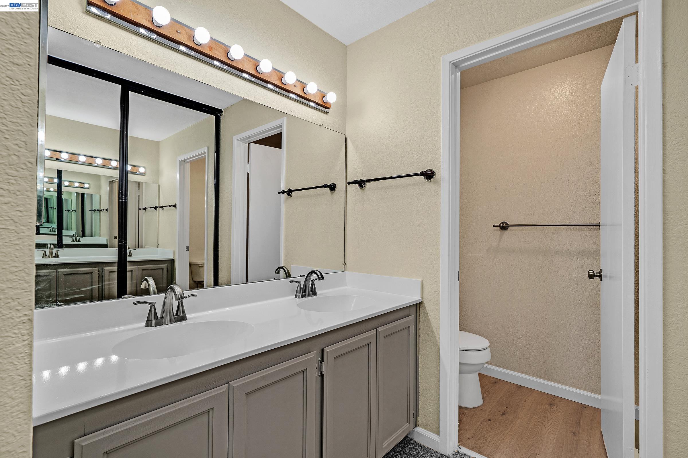 Photo #14: 41132509 Listing: Photo #14