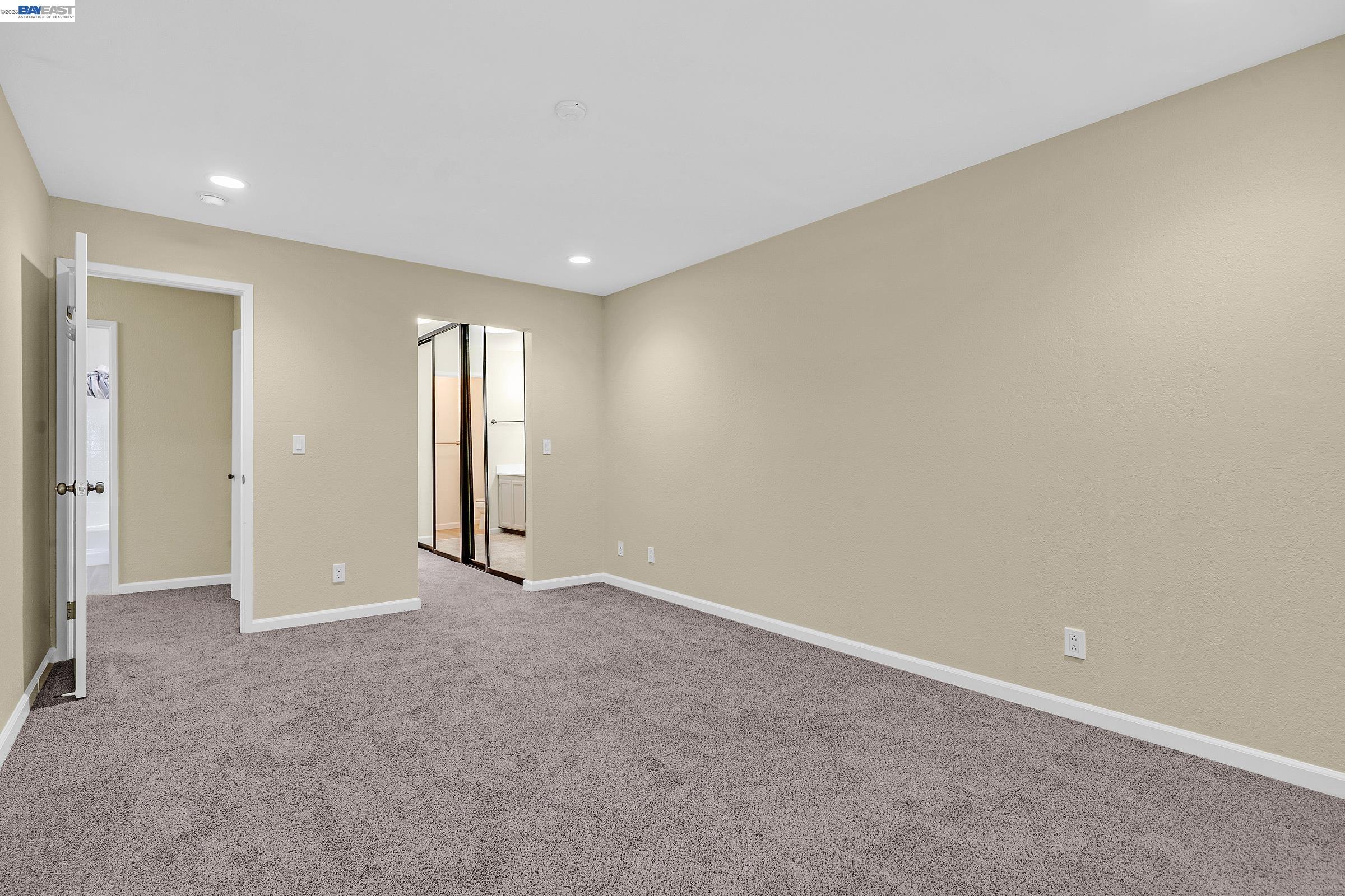 Photo #15: 41132509 Listing: Photo #15