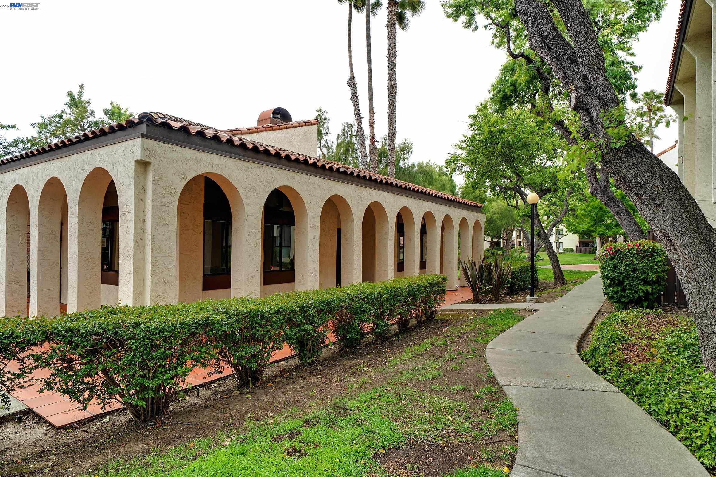 Photo #33: 41132509 Listing: Photo #33