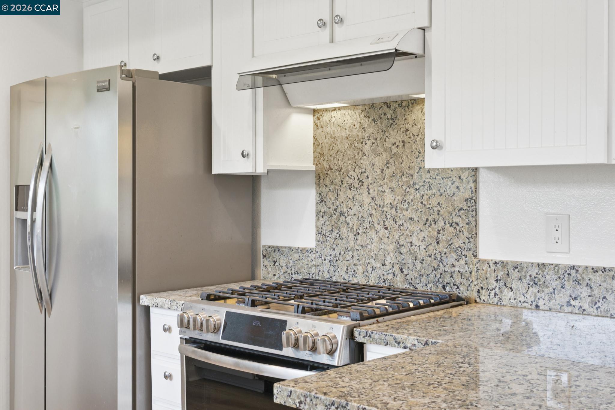 Photo #15: 41132511 Listing: Photo #15