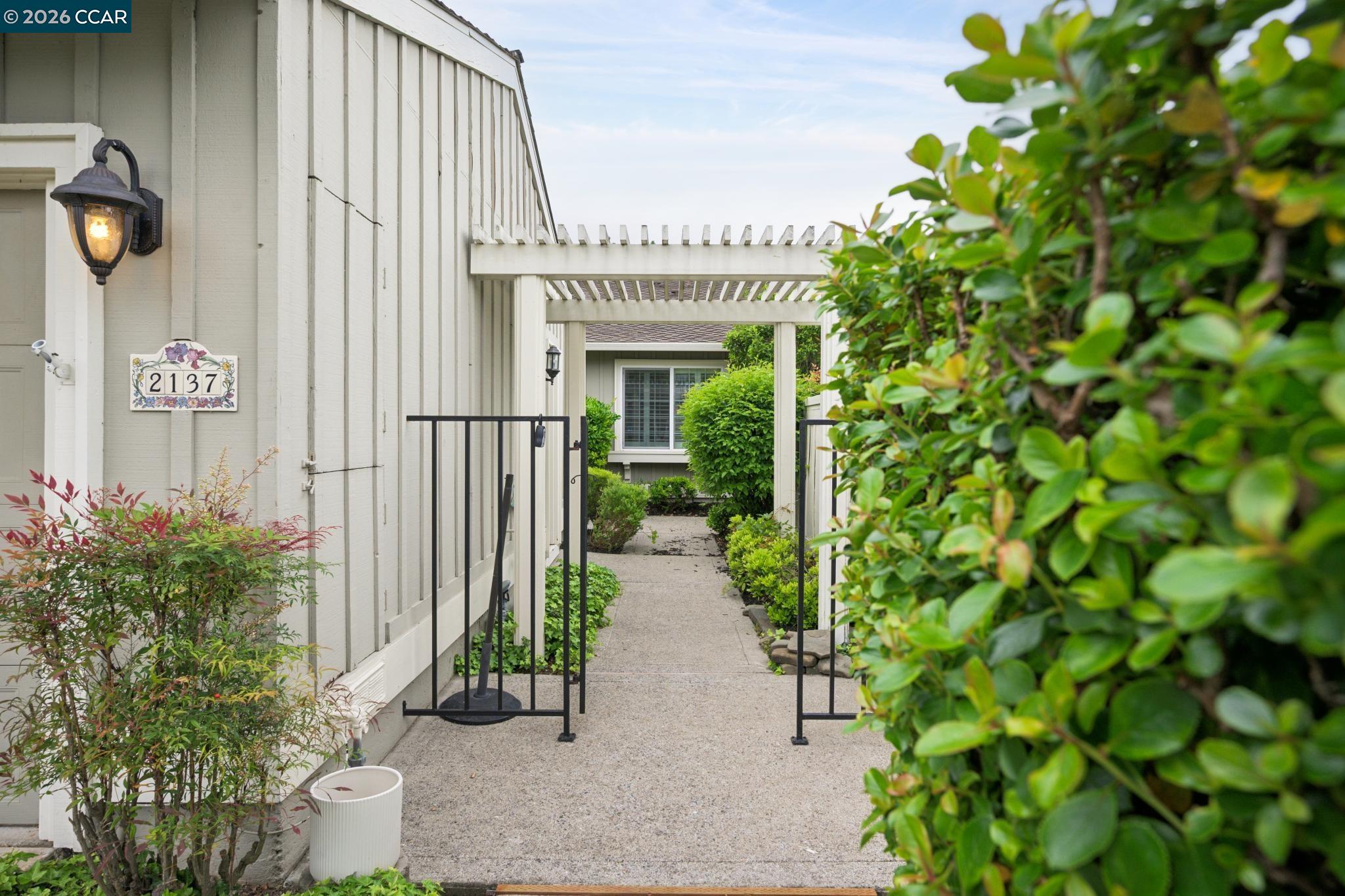 Photo #3: 41132511 Listing: Photo #3