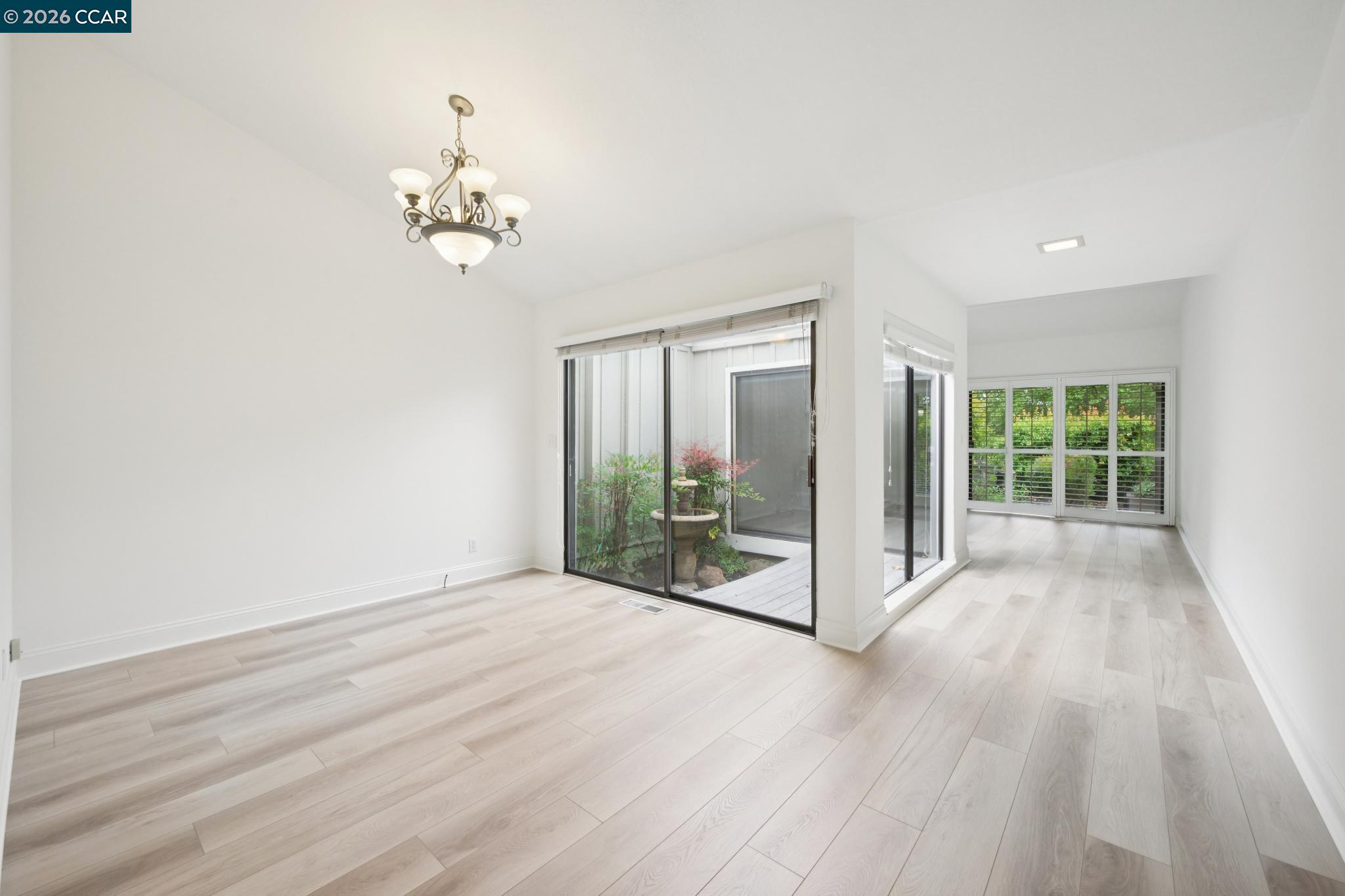 Photo #7: 41132511 Listing: Photo #7