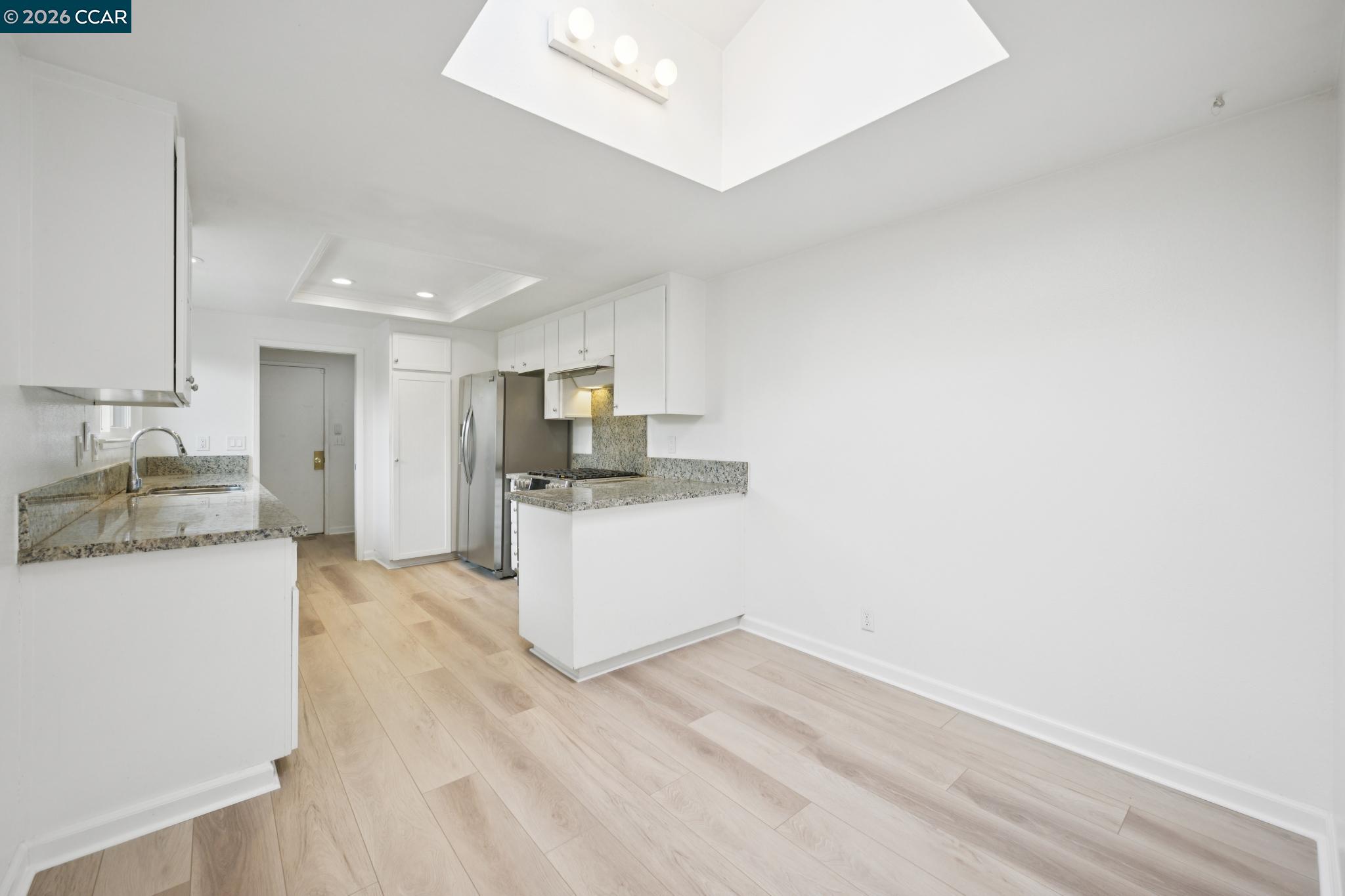 Photo #9: 41132511 Listing: Photo #9