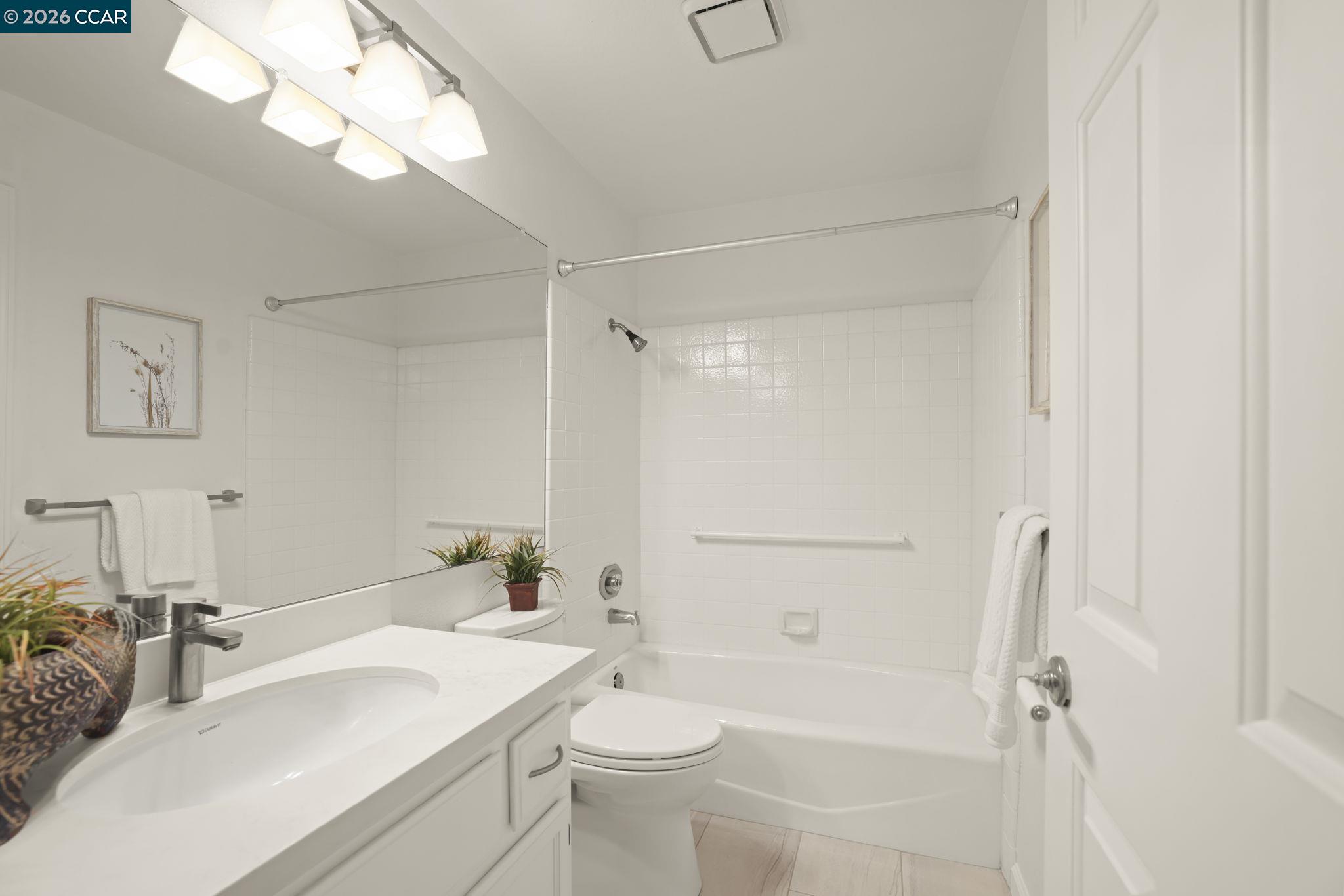 Photo #24: 41132512 Listing: Photo #24