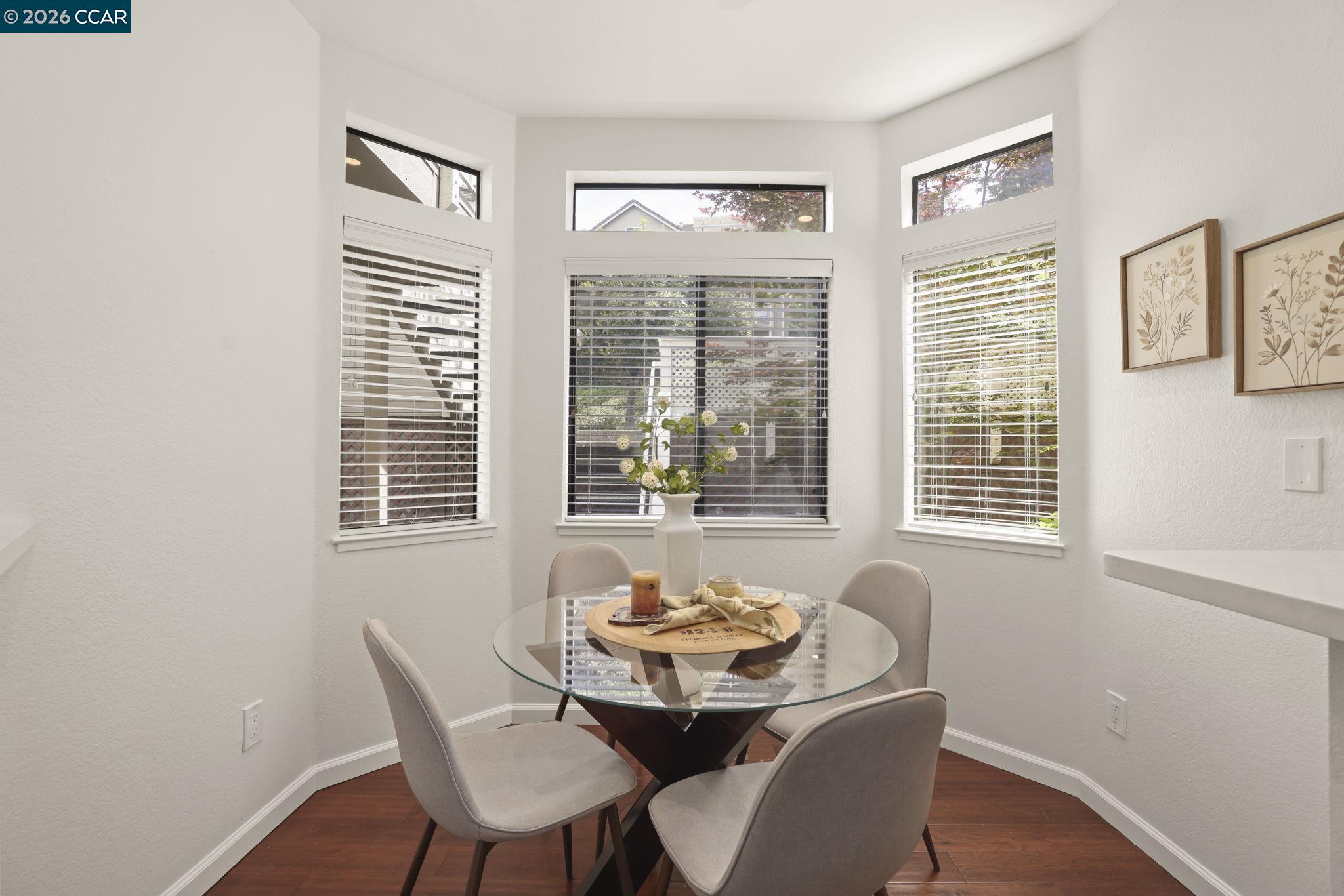 Photo #4: 41132512 Listing: Photo #4