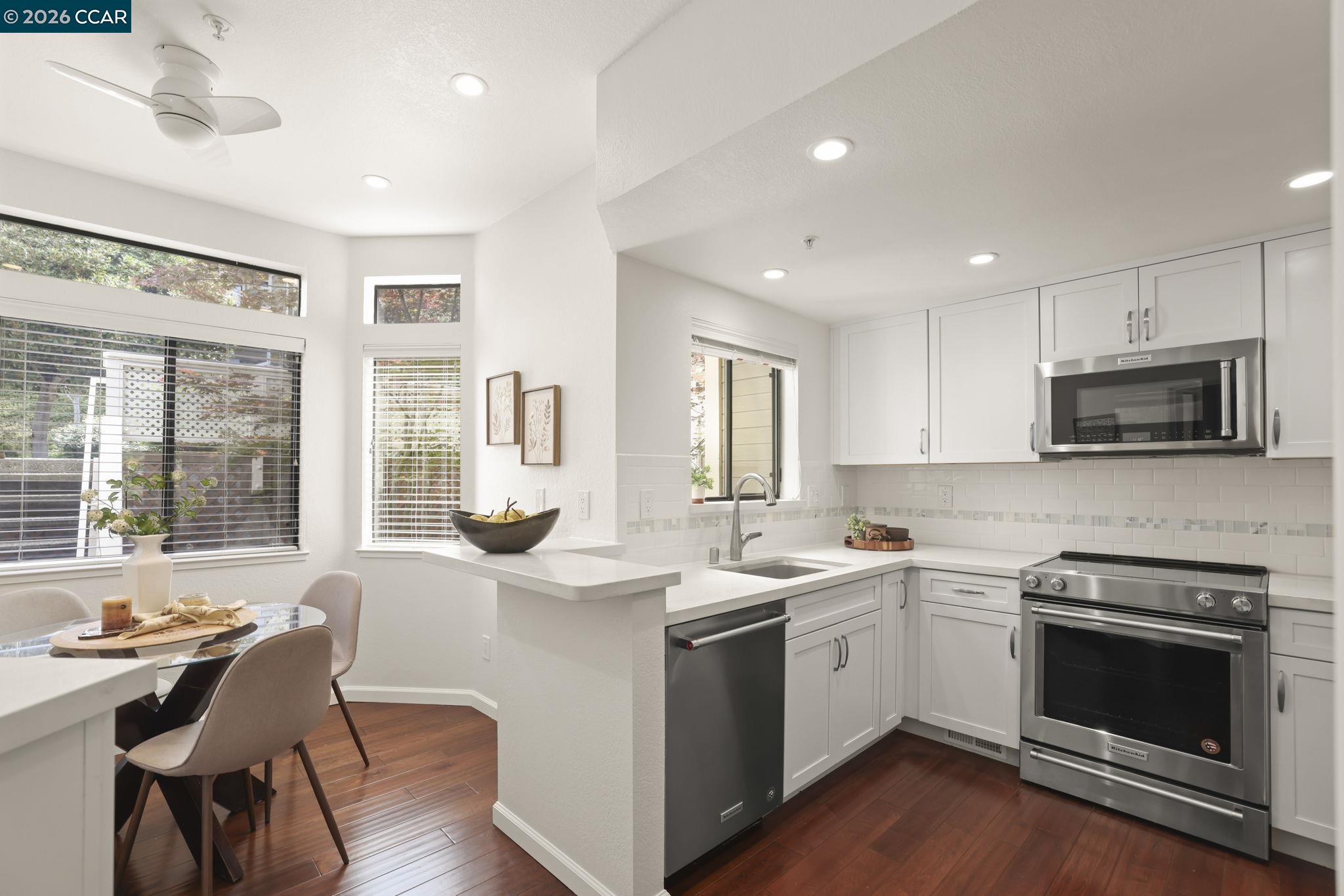 Photo #5: 41132512 Listing: Photo #5