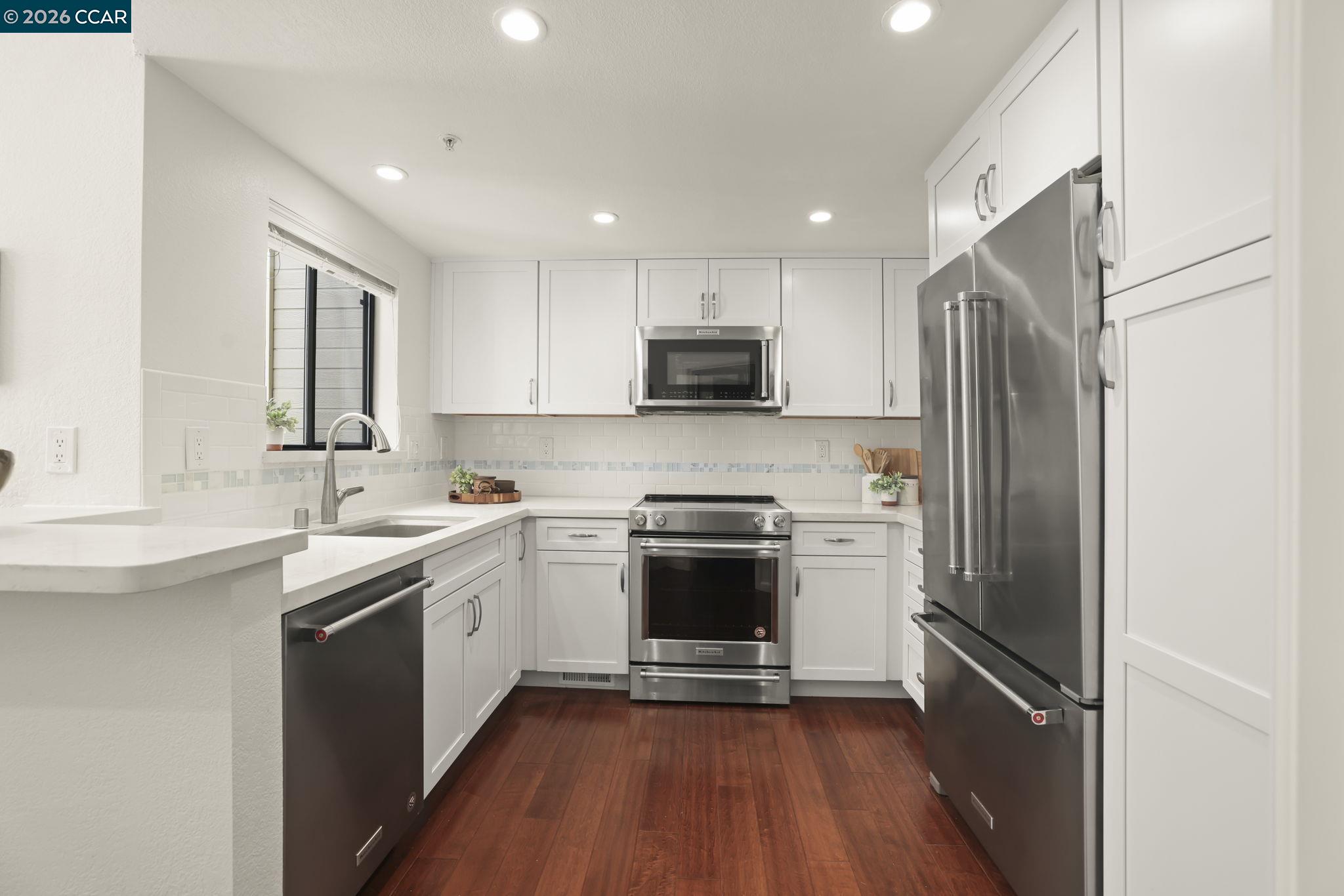 Photo #6: 41132512 Listing: Photo #6