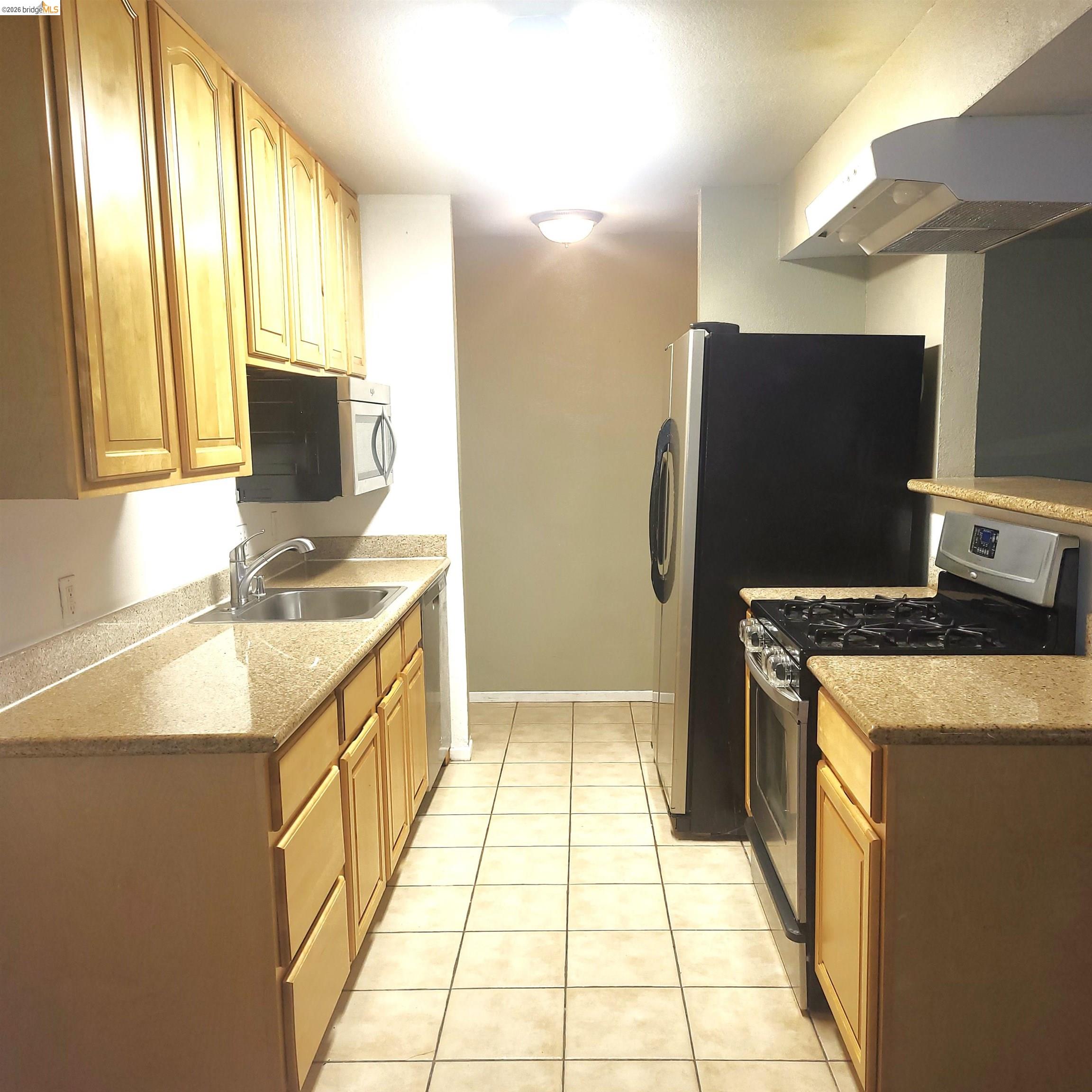 Photo #3: 41132518 Listing: Photo #3