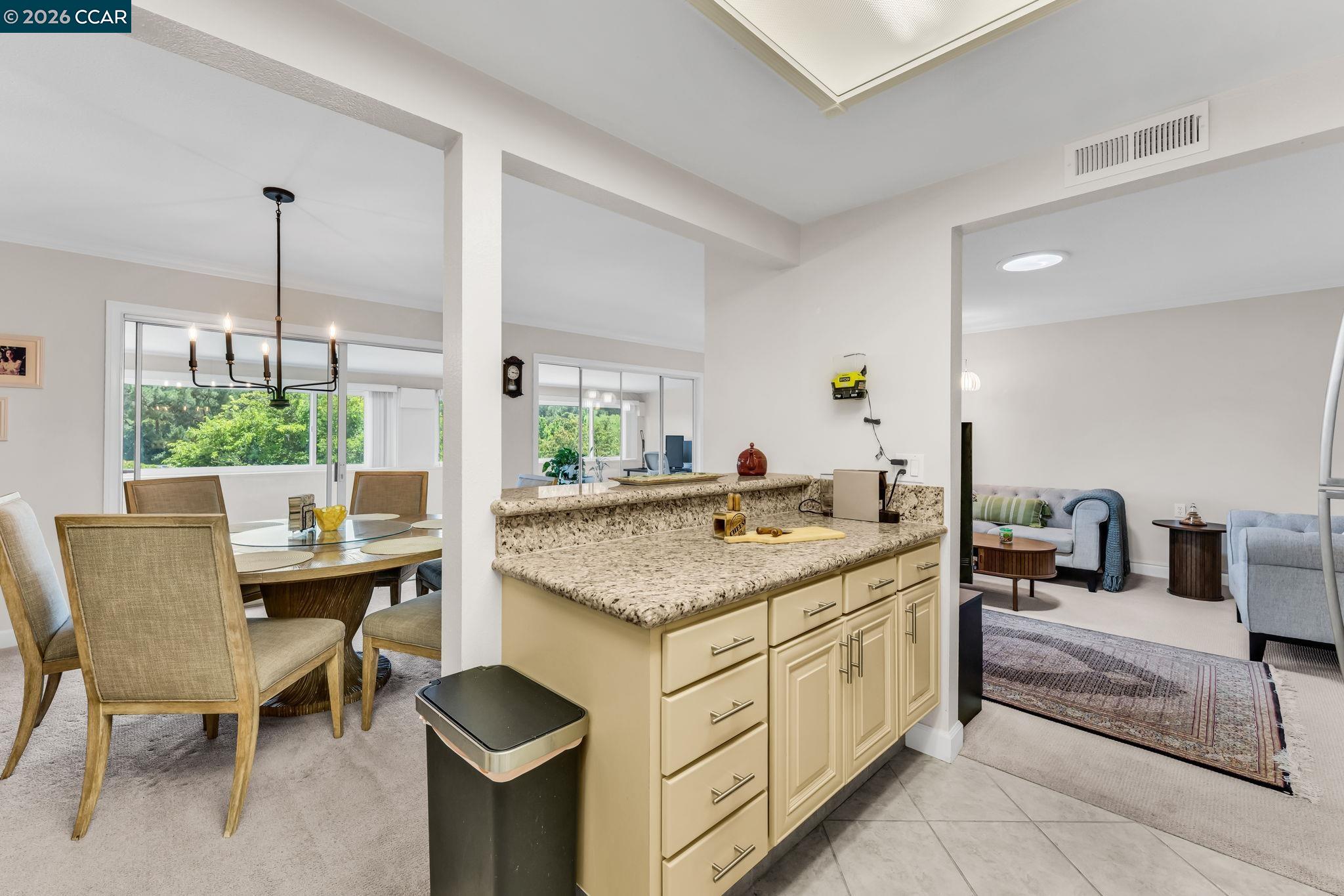 Photo #15: 41132519 Listing: Photo #15