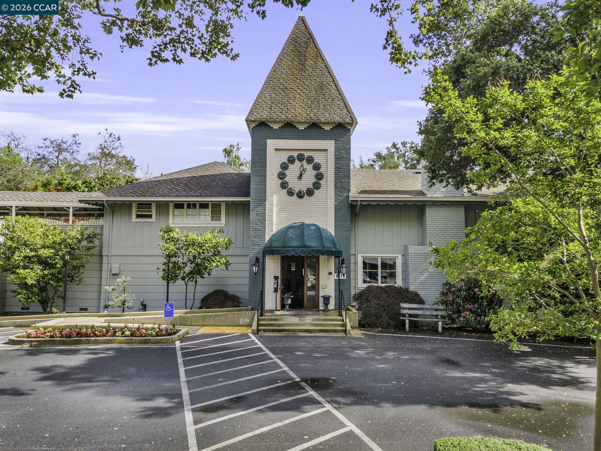 Photo #40: 41132519 Listing: Photo #40