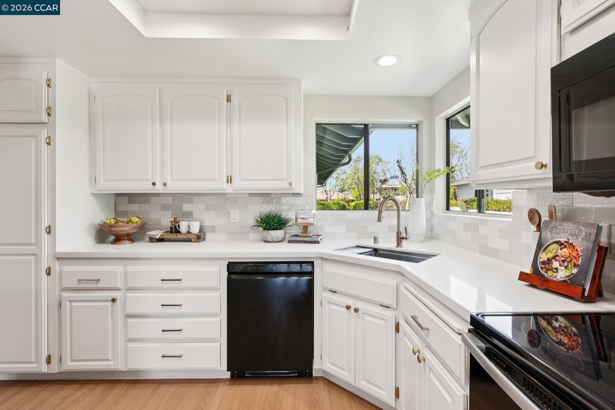 Photo #15: 41132525 Listing: Photo #15