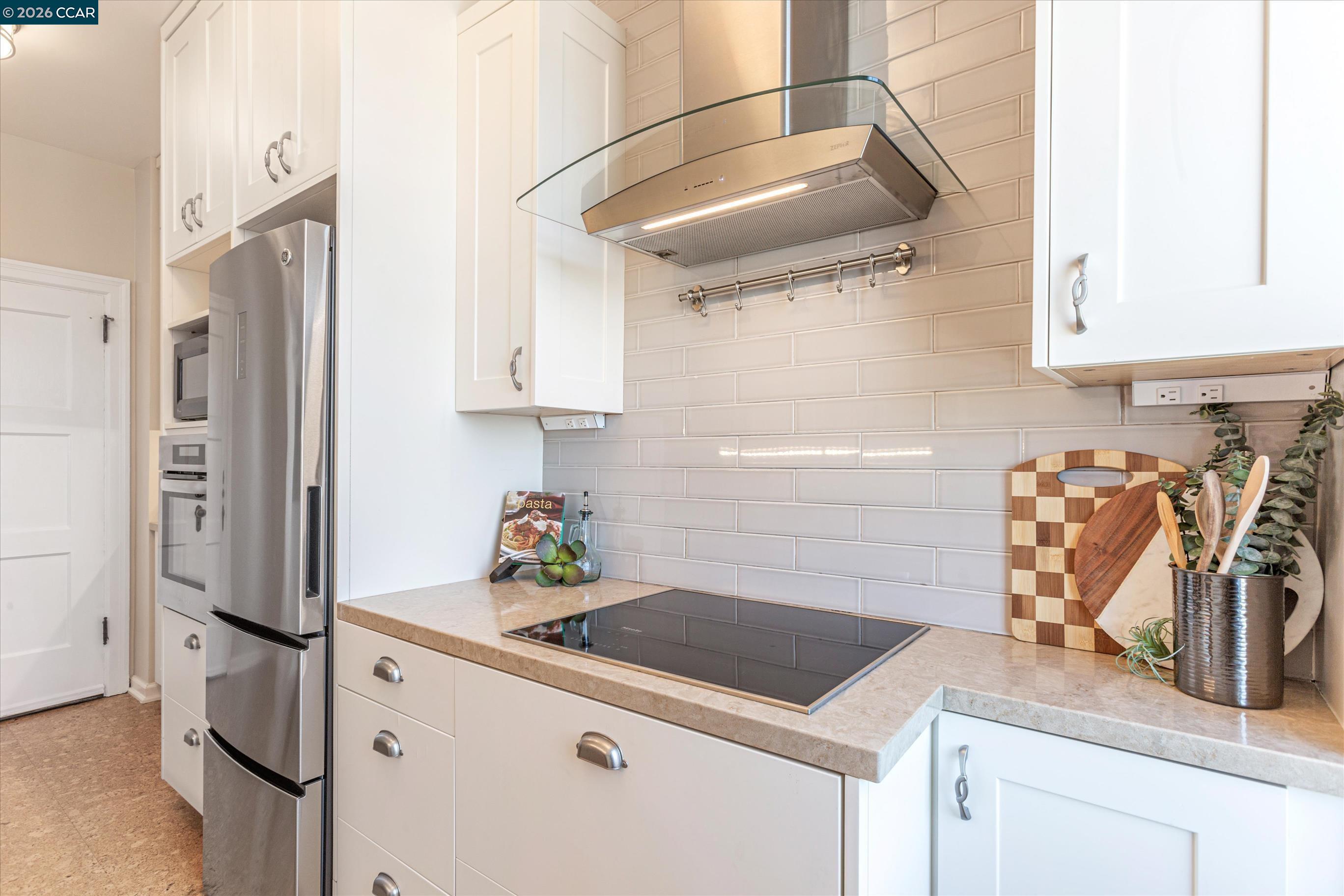 Photo #16: 41132528 Listing: Photo #16