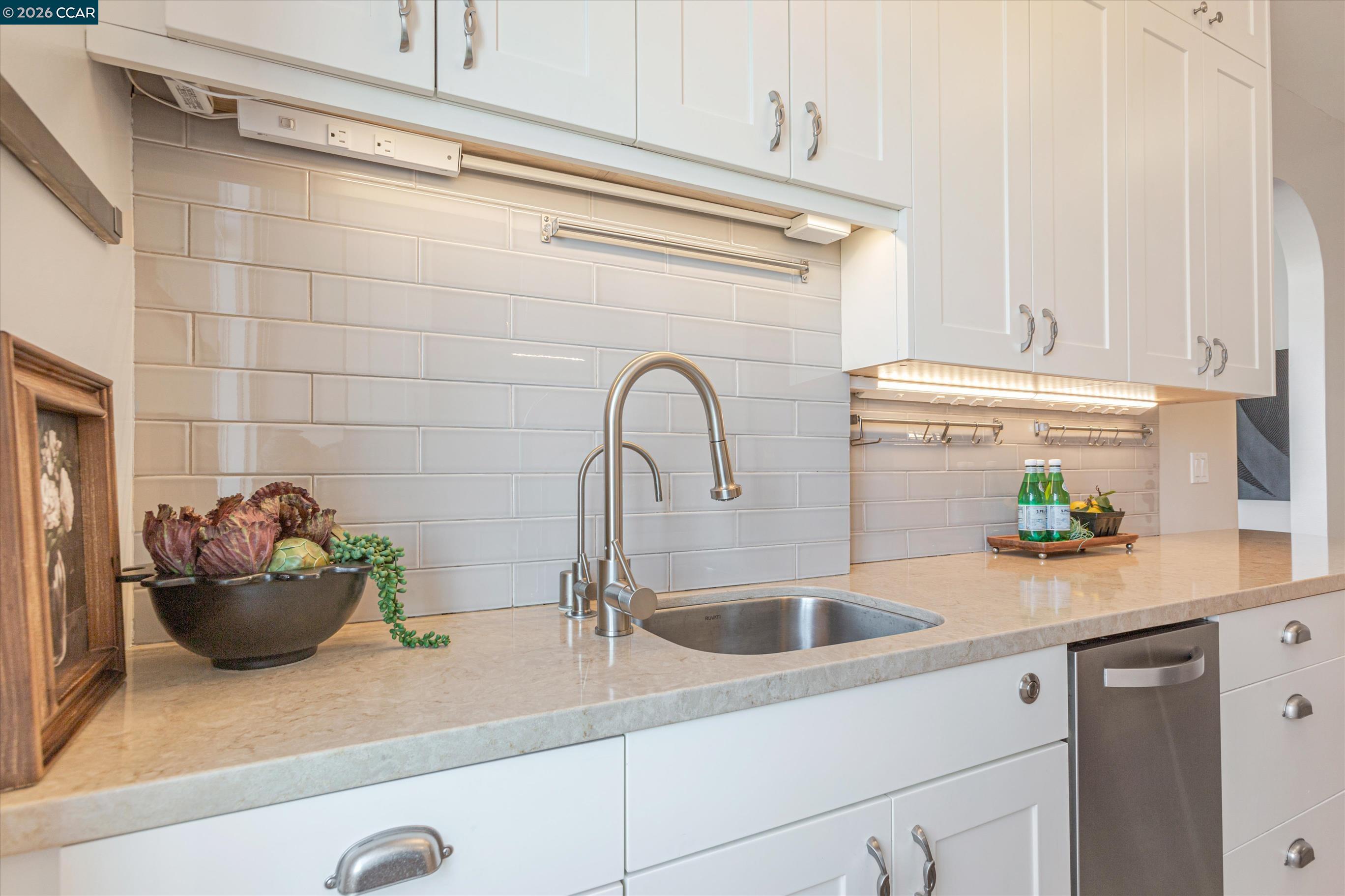 Photo #17: 41132528 Listing: Photo #17